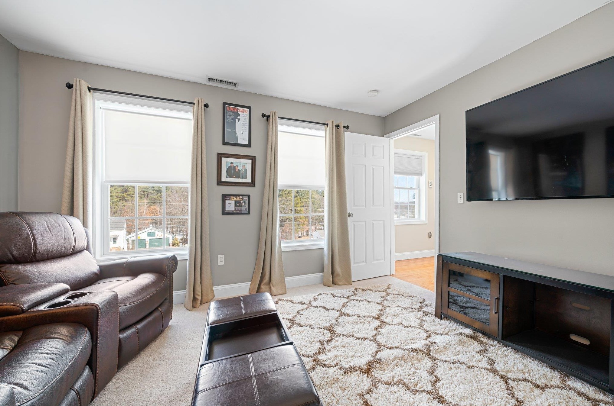 1110 Goffstown Rd, Manchester NH  03102-2359 exterior