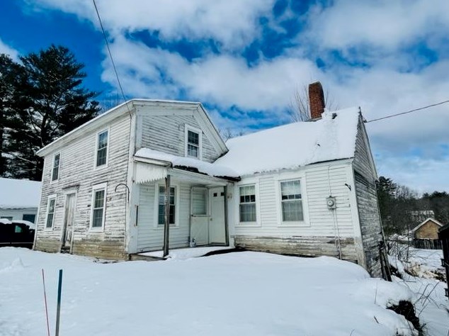 19 Old Manchester Rd, Raymond, NH 03077