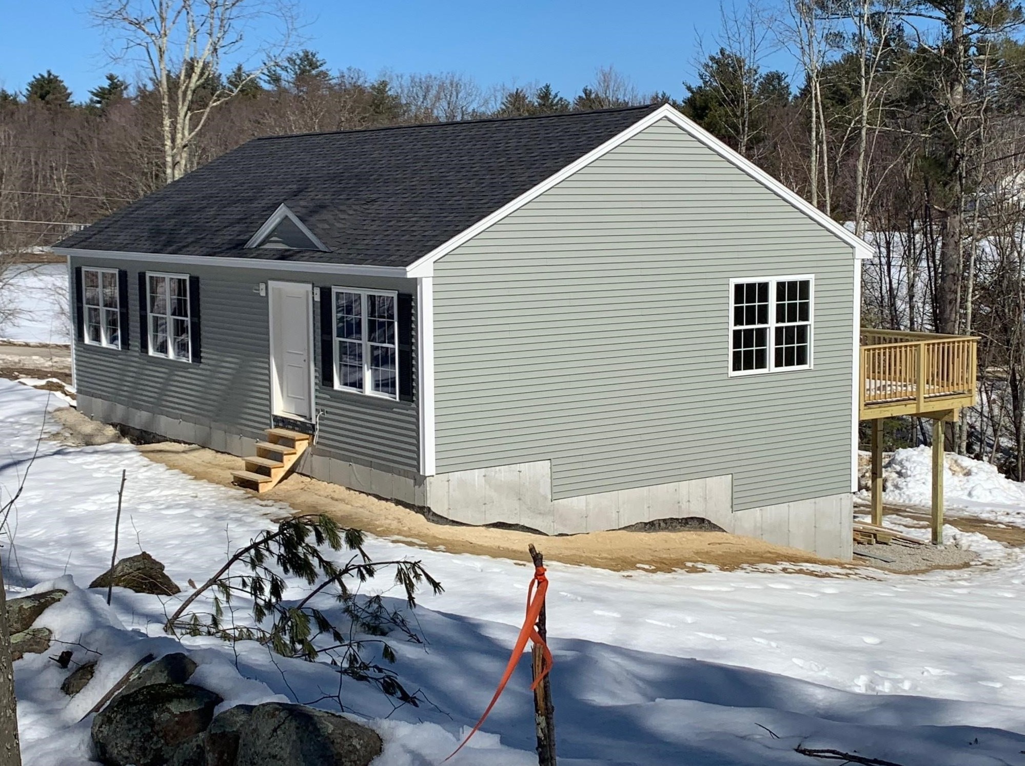 1061 Broad Cove Rd, Hopkinton, NH 03229