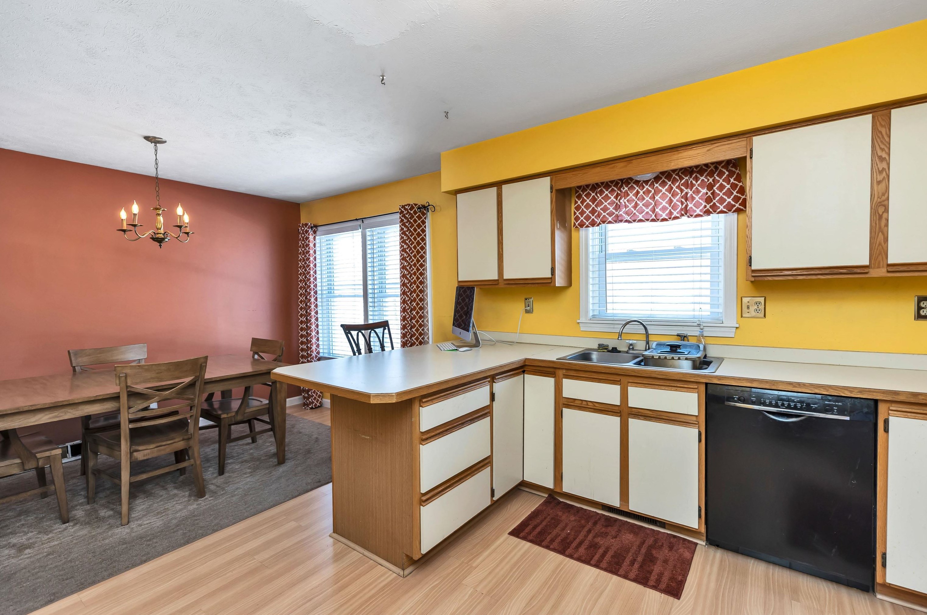 30 Charter St #unit 8, Kensington, NH 03833
