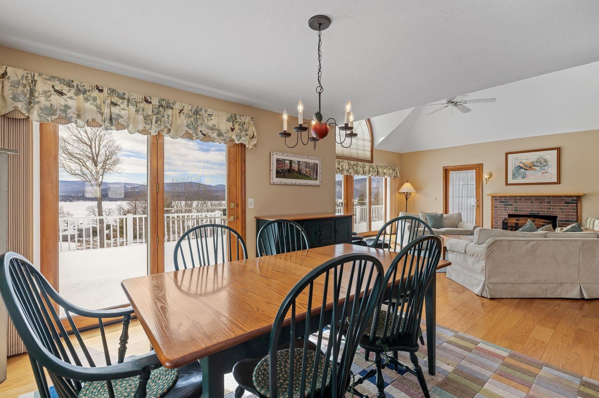 22 Mohawk Trl, Bridgewater NH 03222-5220 exterior