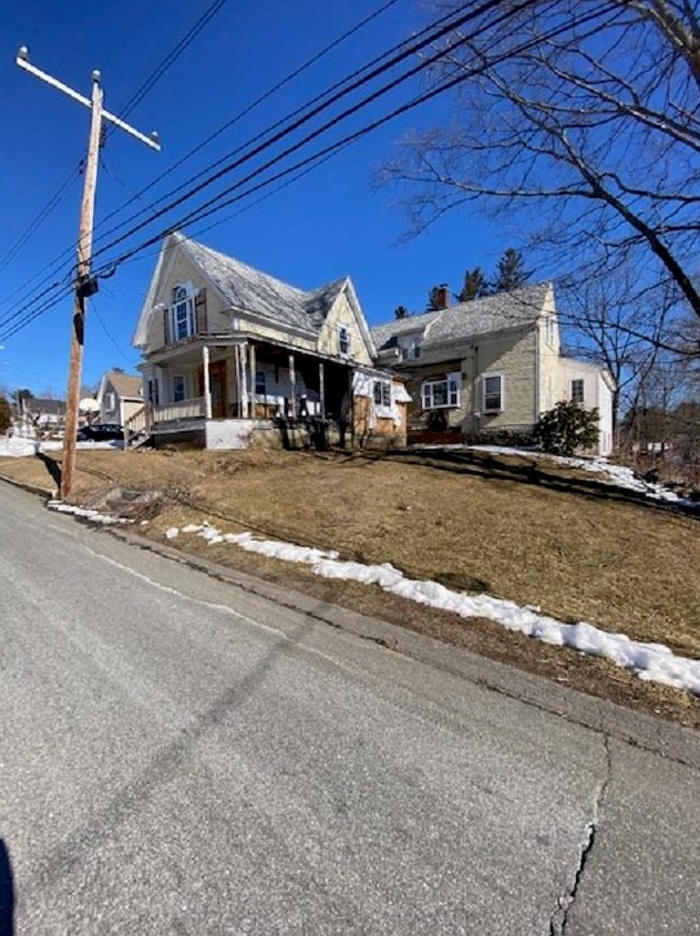 7 Mt Pleasant St, Derry, NH 03038