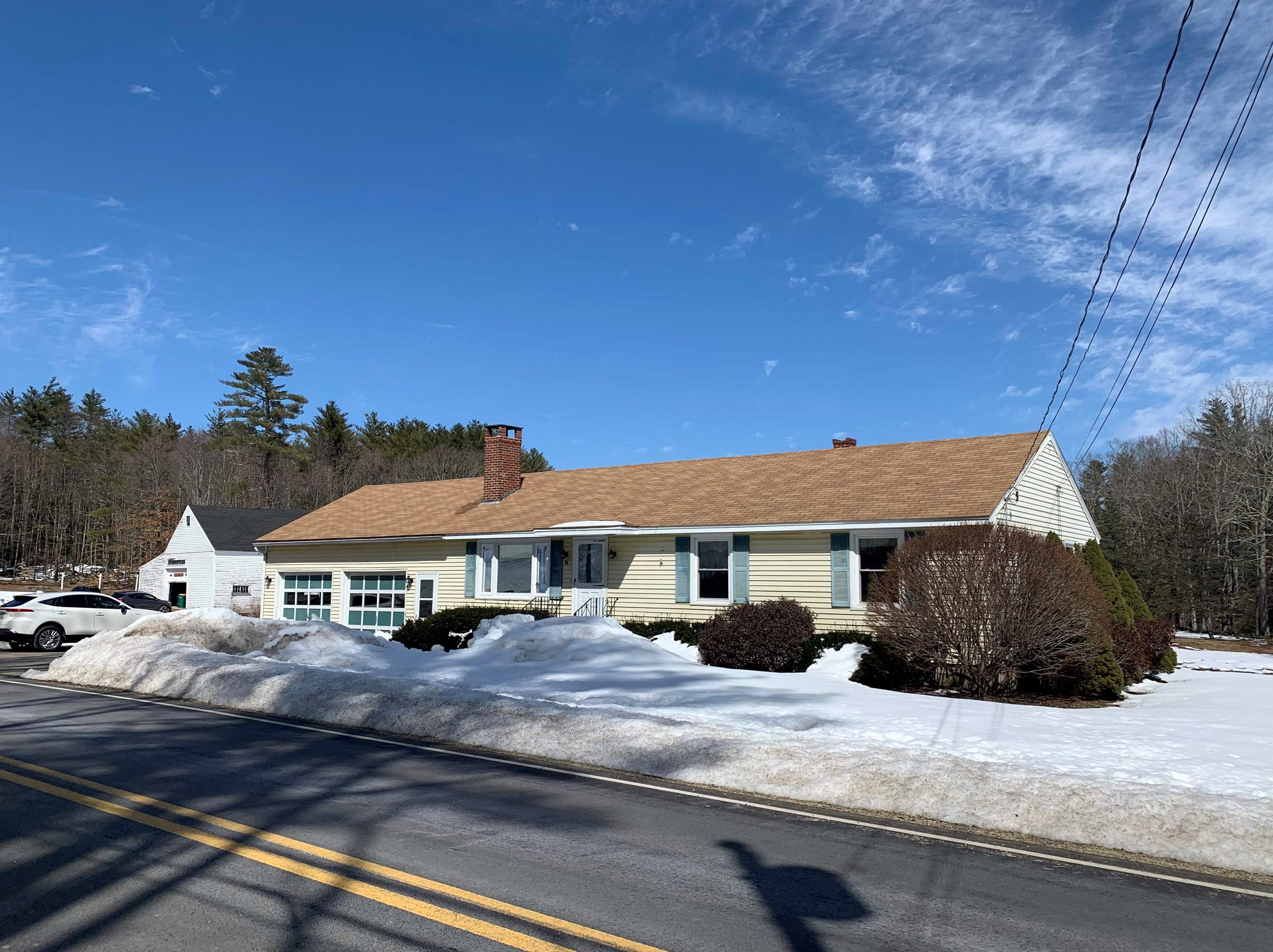 81 Estes Rd, Rochester, NH 03867 exterior