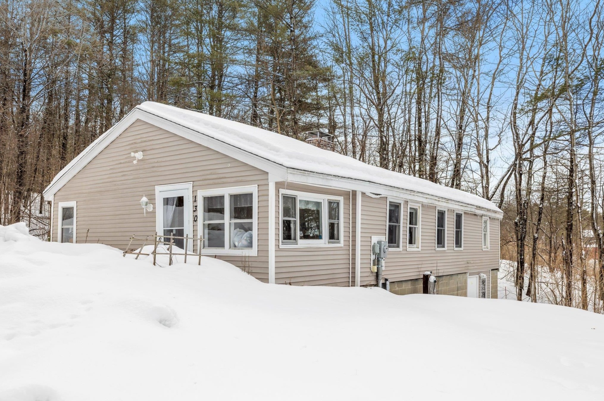 130 Thompson St, Ashland, NH 03217