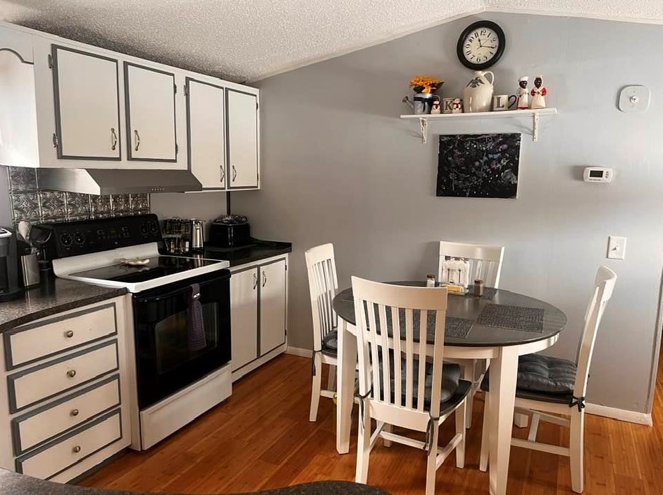 72 Crystal Springs Way #72, Somersworth, NH 03878