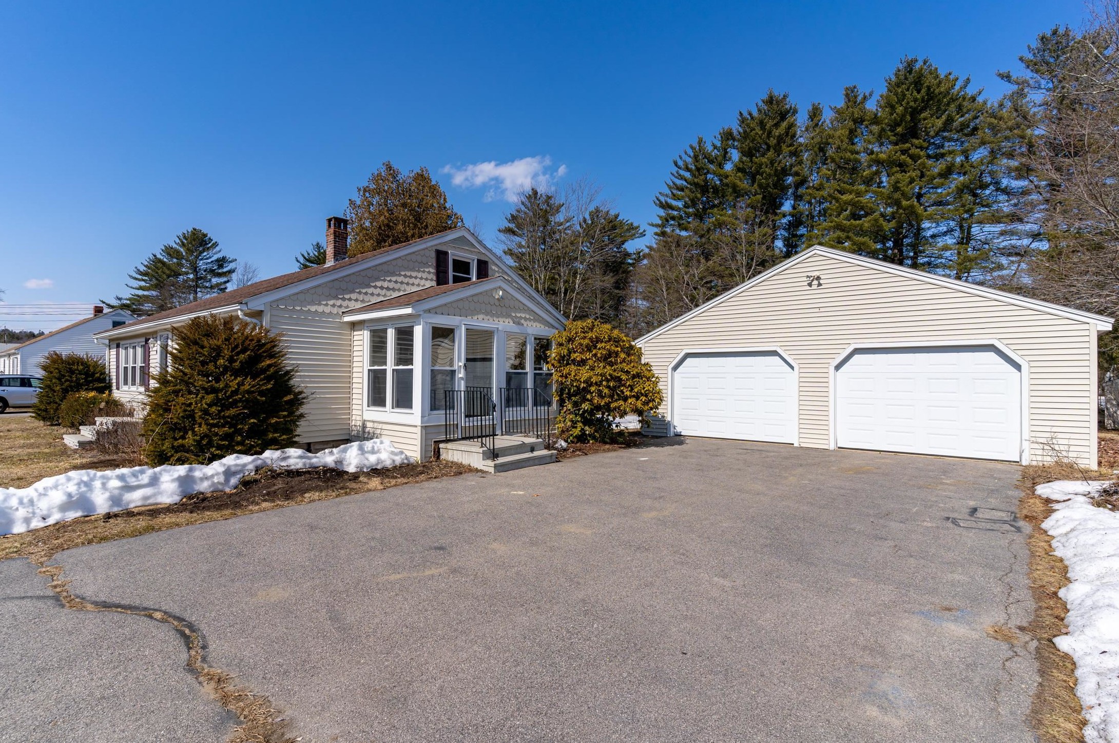 23 Cross Rd, Rochester, NH 03868