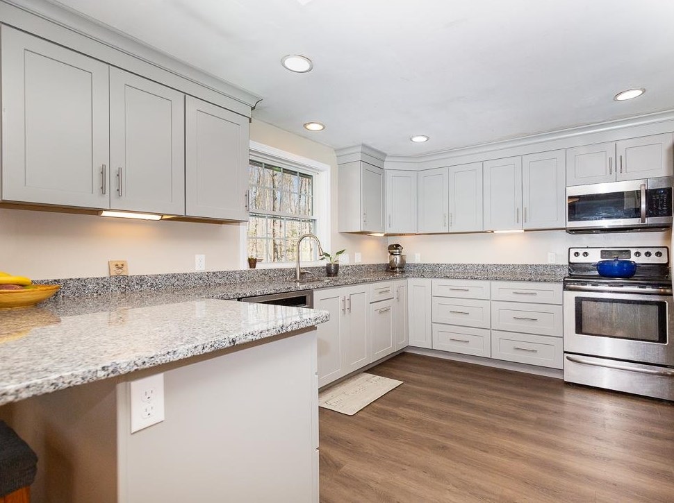31 Wednesday Hill Rd, Lee, NH 03861
