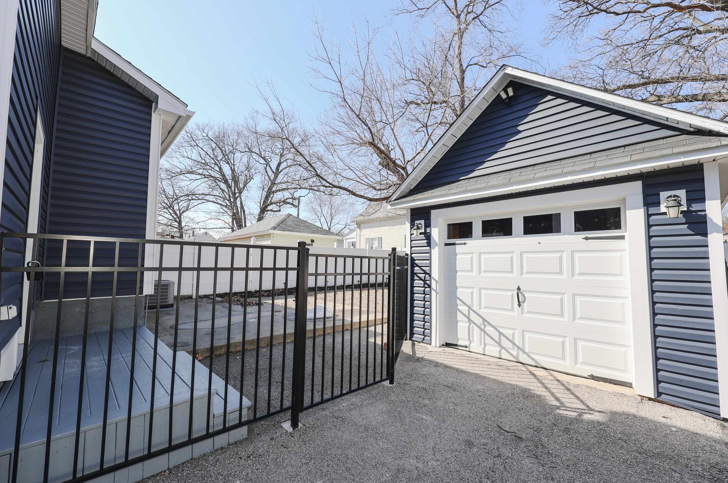 90 King St, Nashua, NH 03060