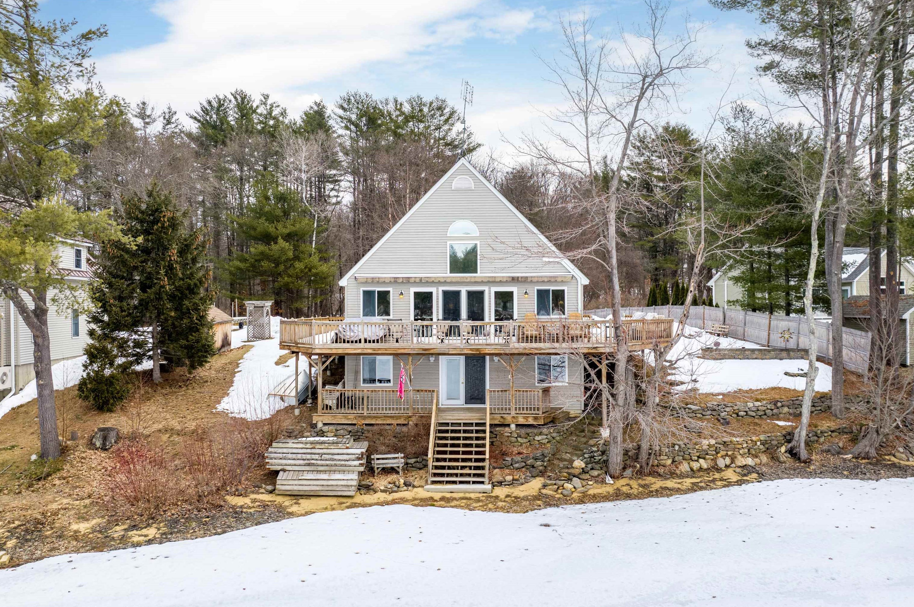 45 Coons Point Rd, Belmont, NH 03220