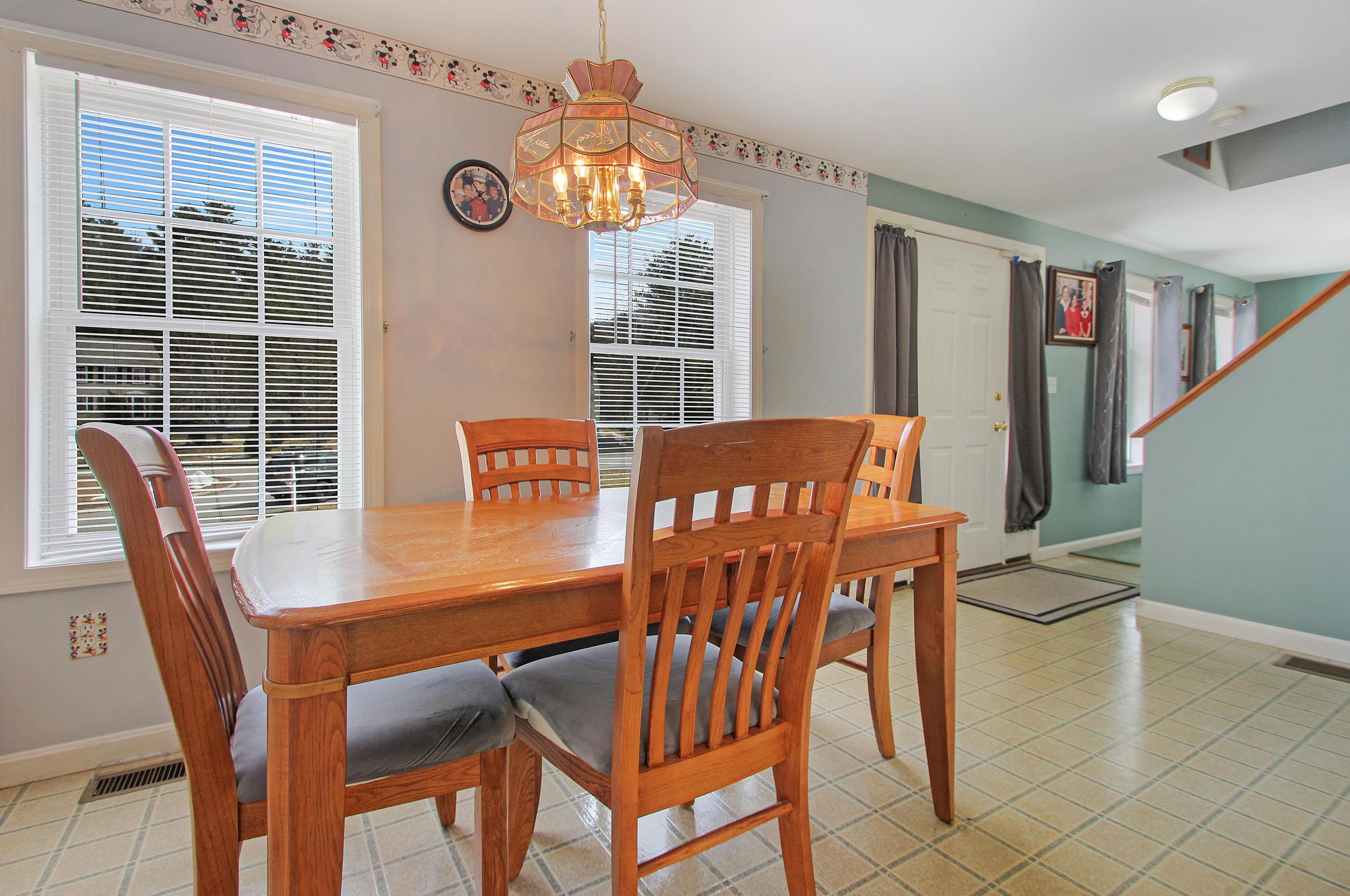 22 Magnolia Ln, Derry, NH 03038