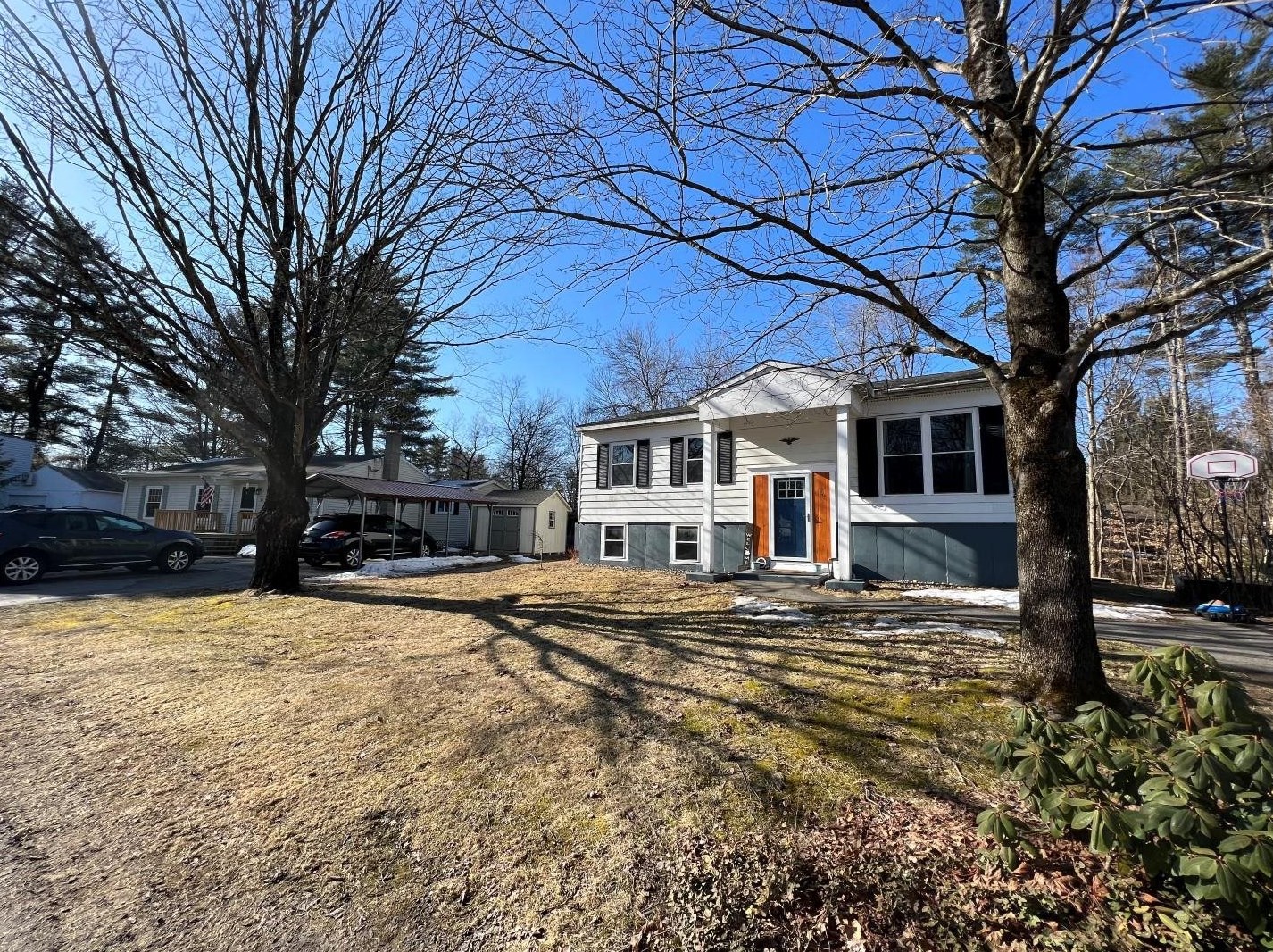 86 Kennedy Dr, Keene, NH 03431