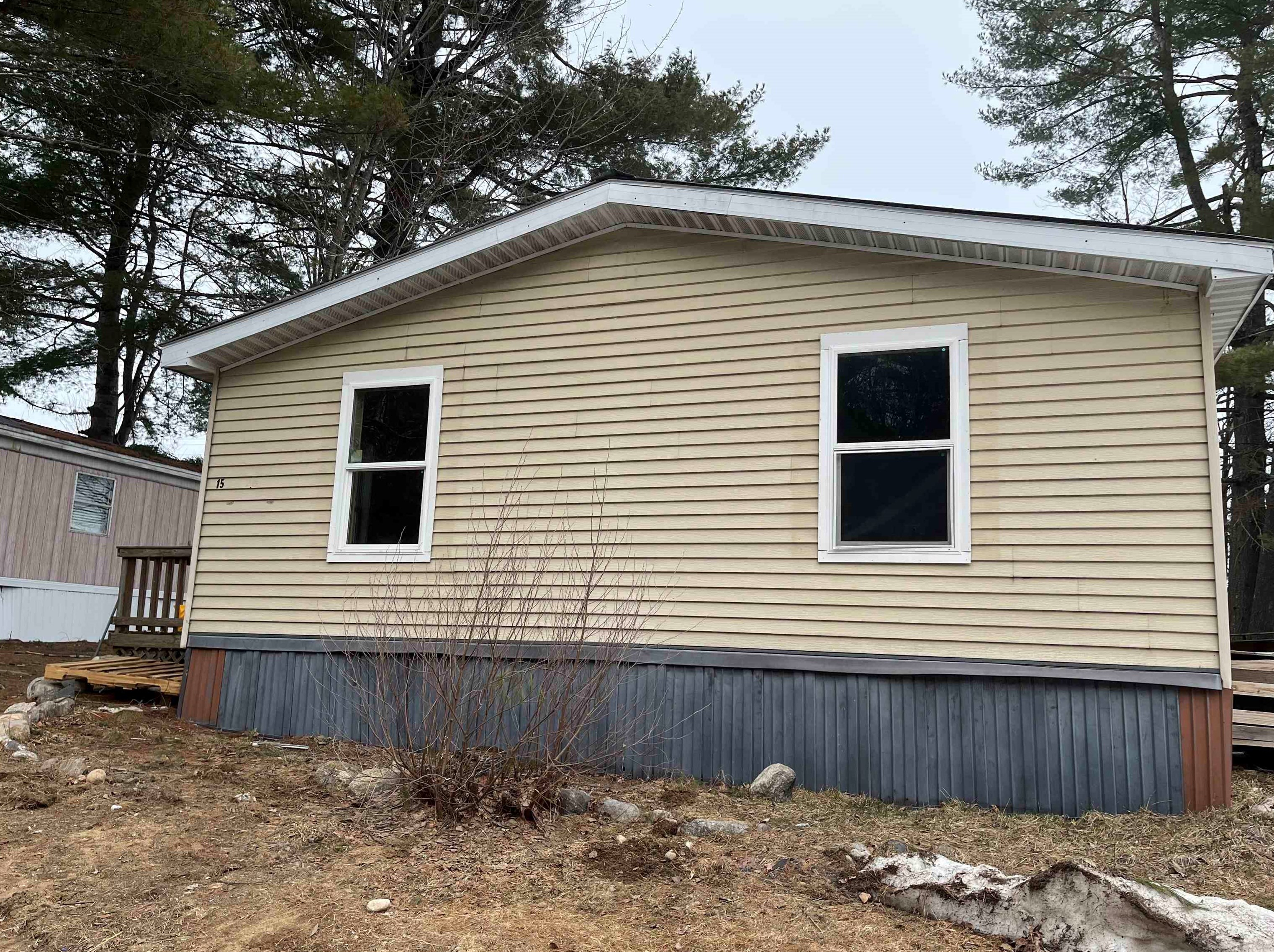 15 Shady Ln, Ctr Ossipee, NH 03814 exterior