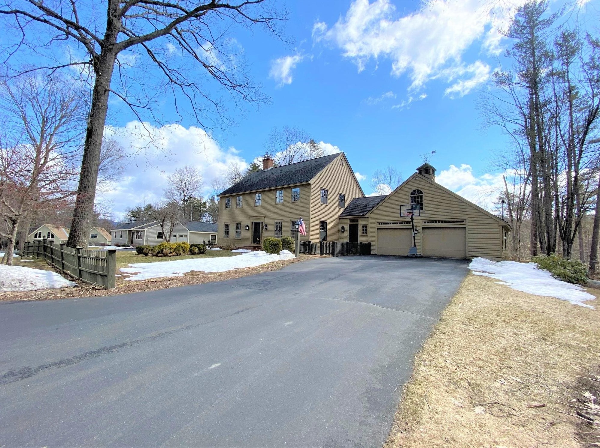 91 Ledgewood Rd, Unity, NH 03743