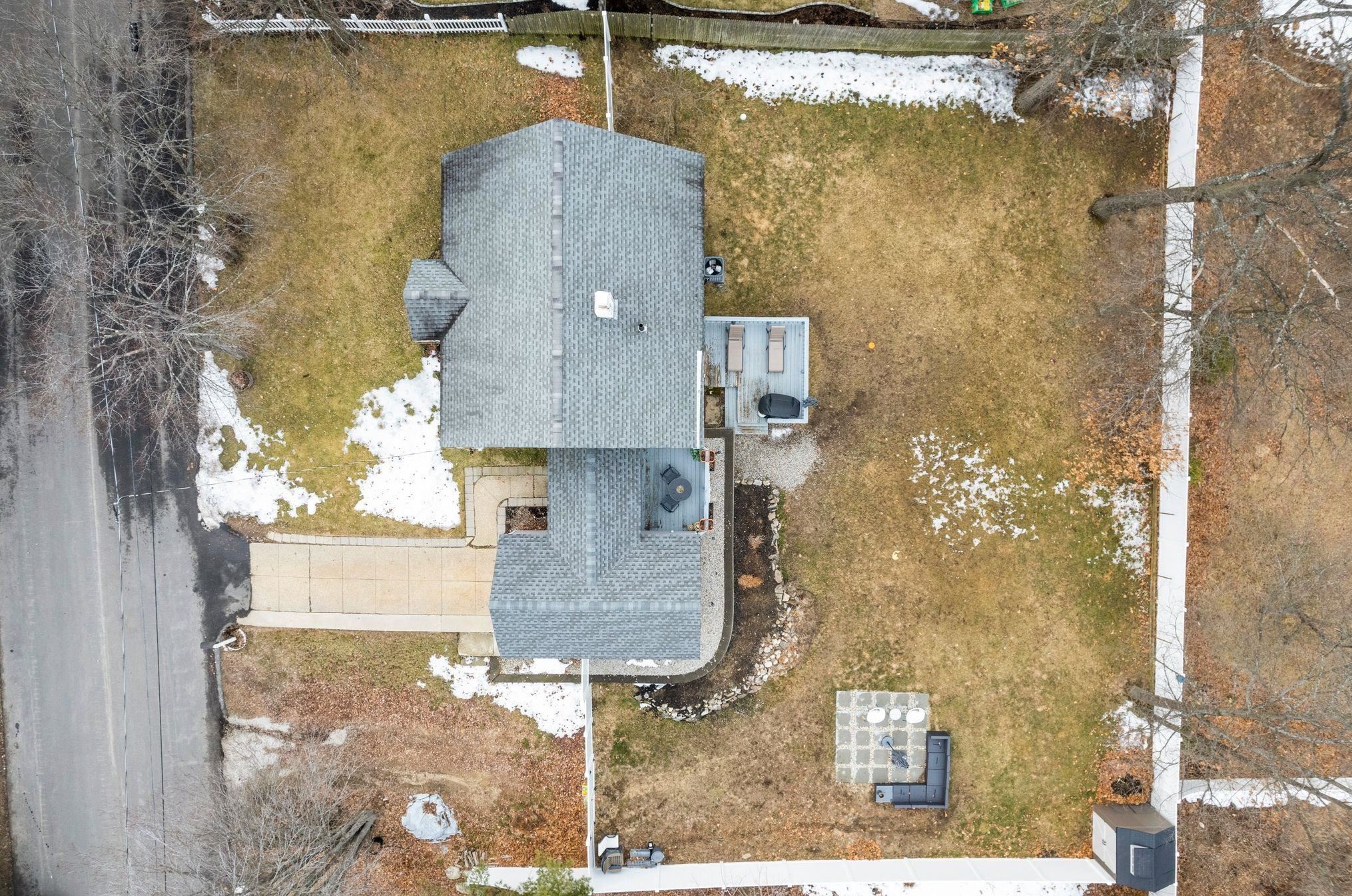 34 Exchange Ave, Manchester NH  03104-1530 exterior