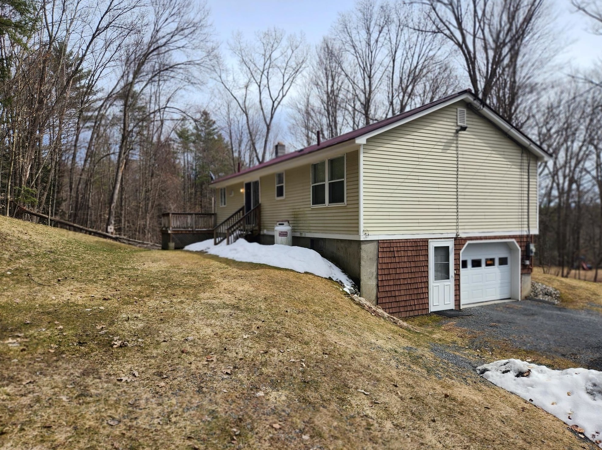 4 Bryson Pl, Unity, NH 03743