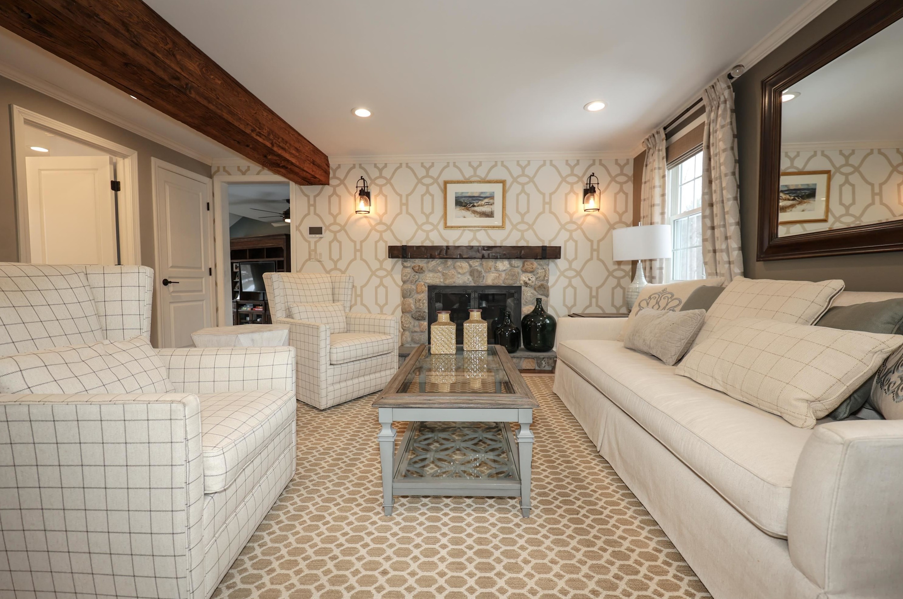 149 Londonderry Rd, Windham NH  03087-1116 exterior