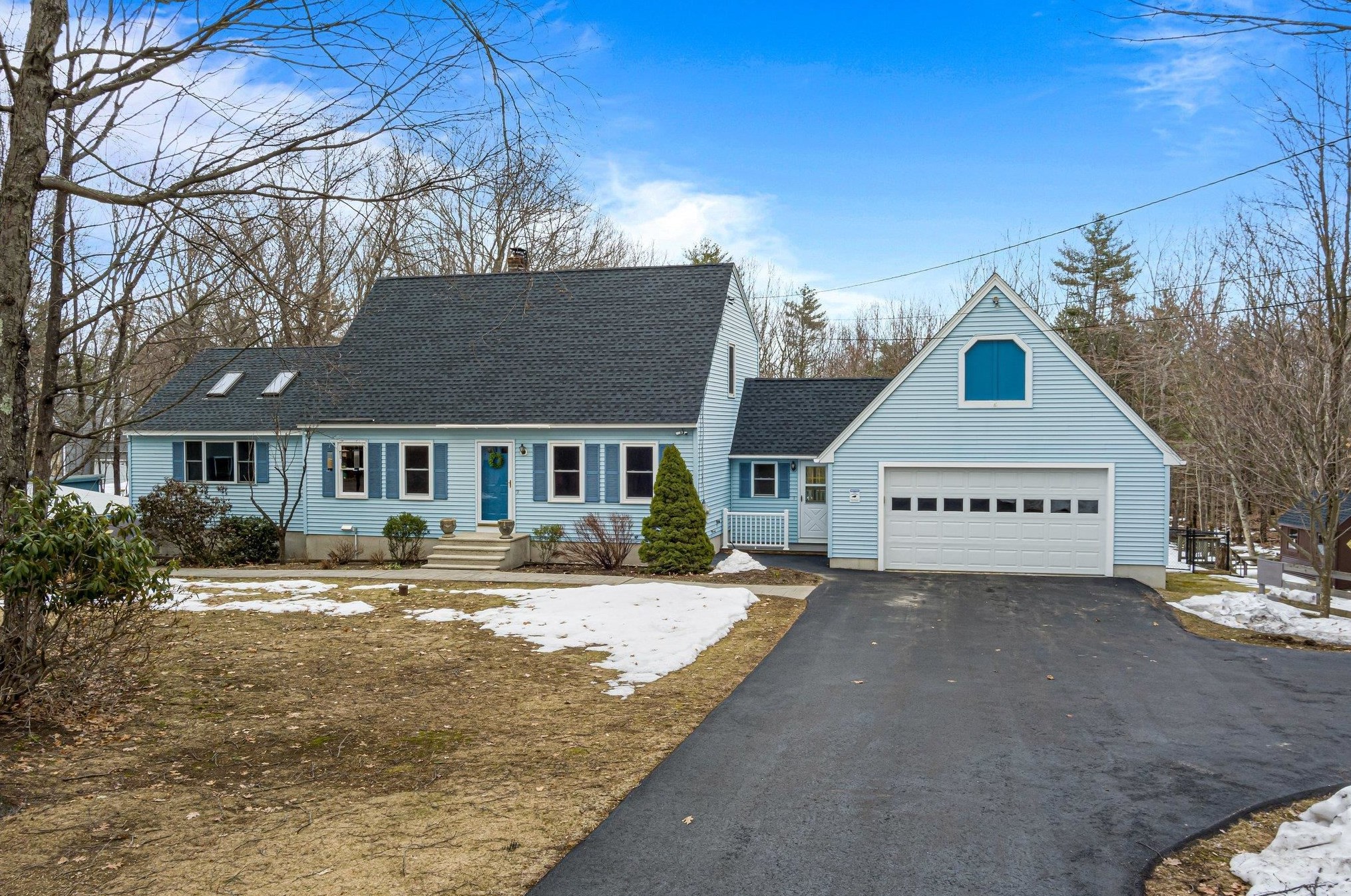 77 Sage Ct, Goffstown, NH 03045