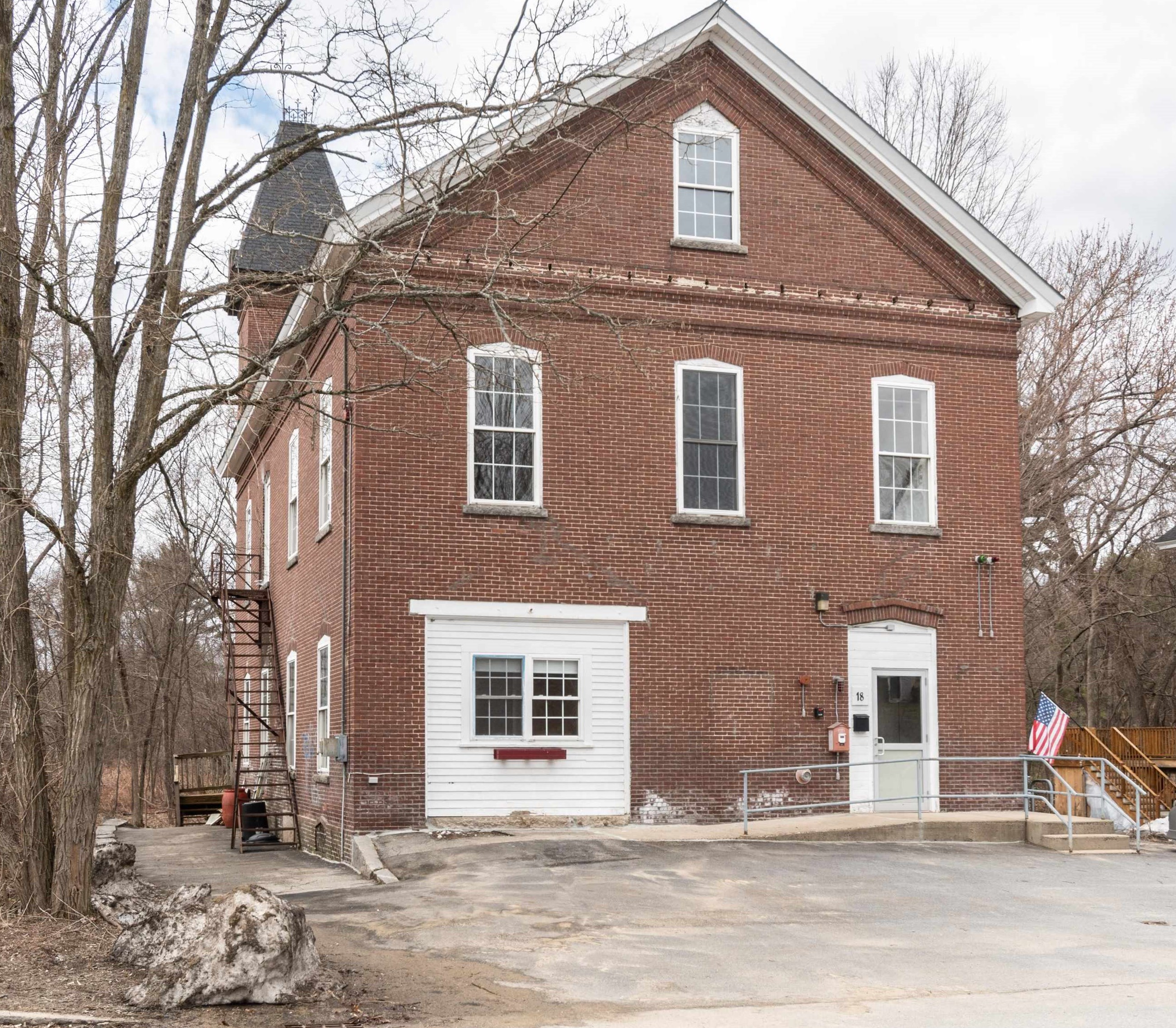 18 Eastman St, Concord, NH 03301