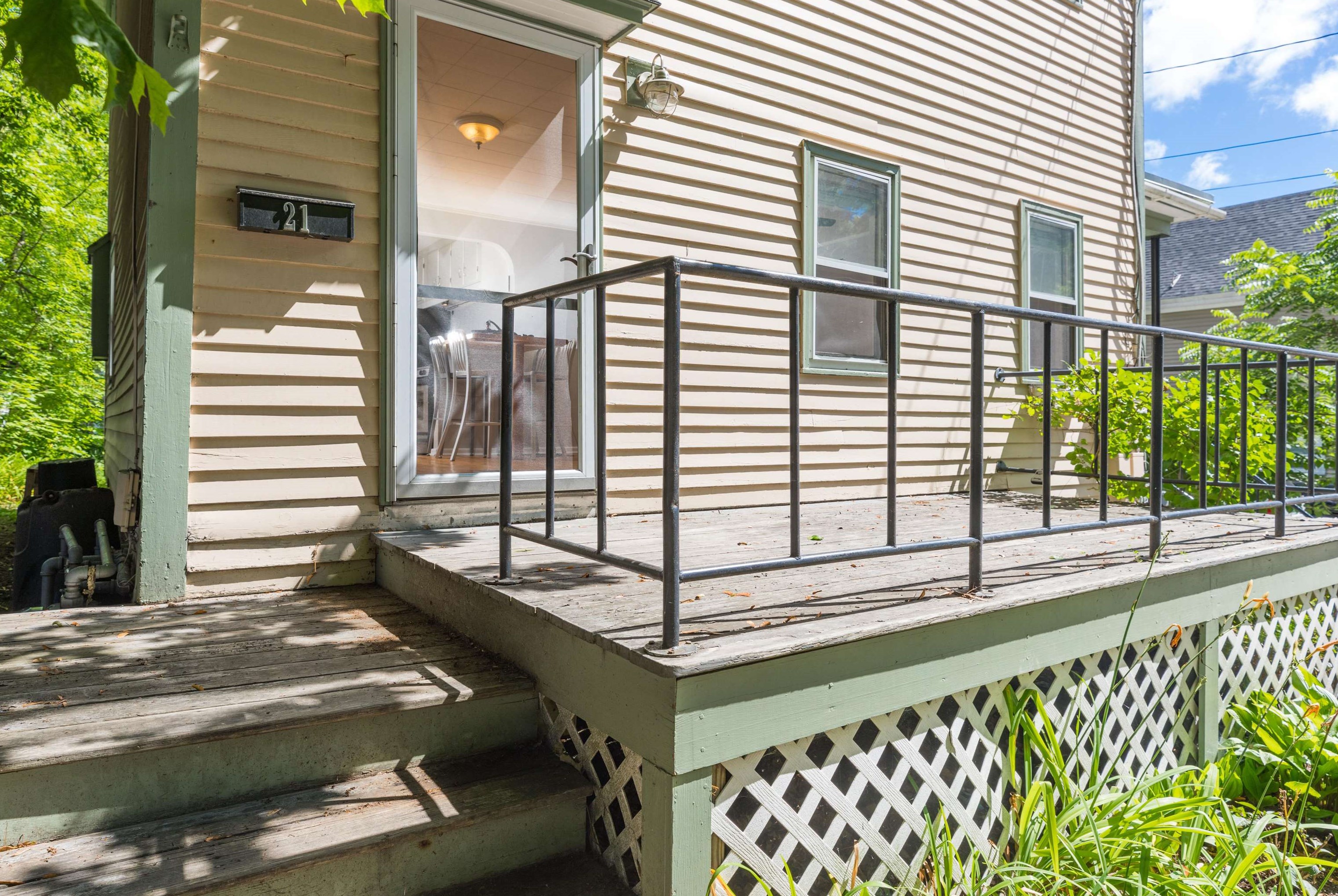 21 Folsom St, Dover, NH 03820