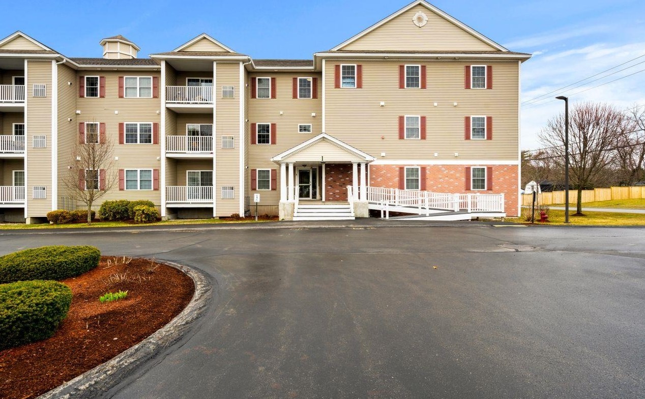 65 Fordway Extension #211, Derry, NH 03038