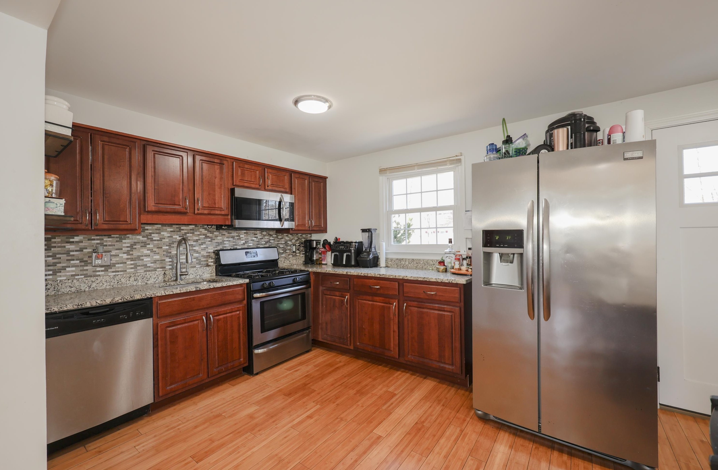 47 Gingras Dr, Nashua, NH 03060