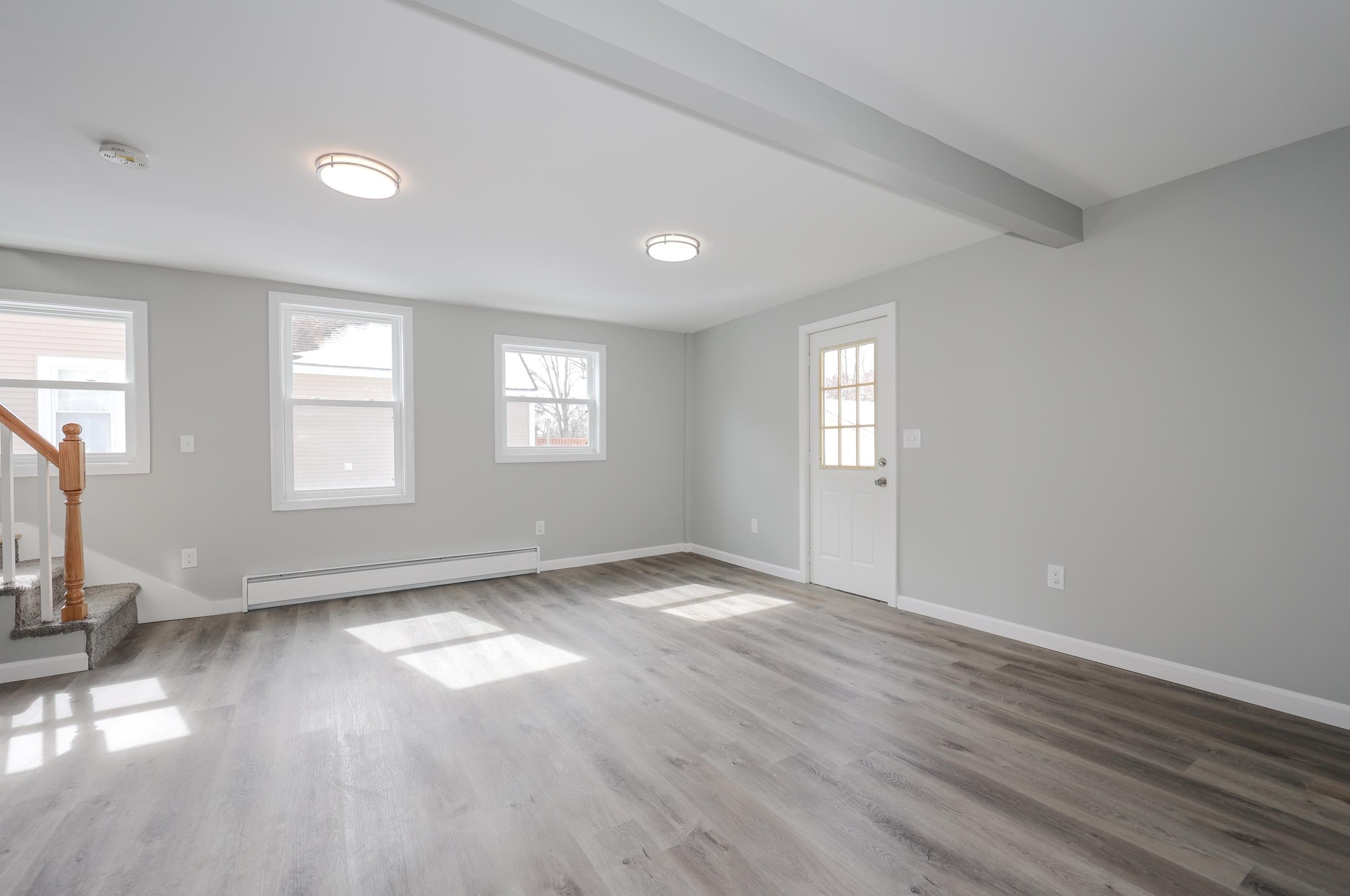 54 Abbott St, Nashua NH  03064-2103 exterior