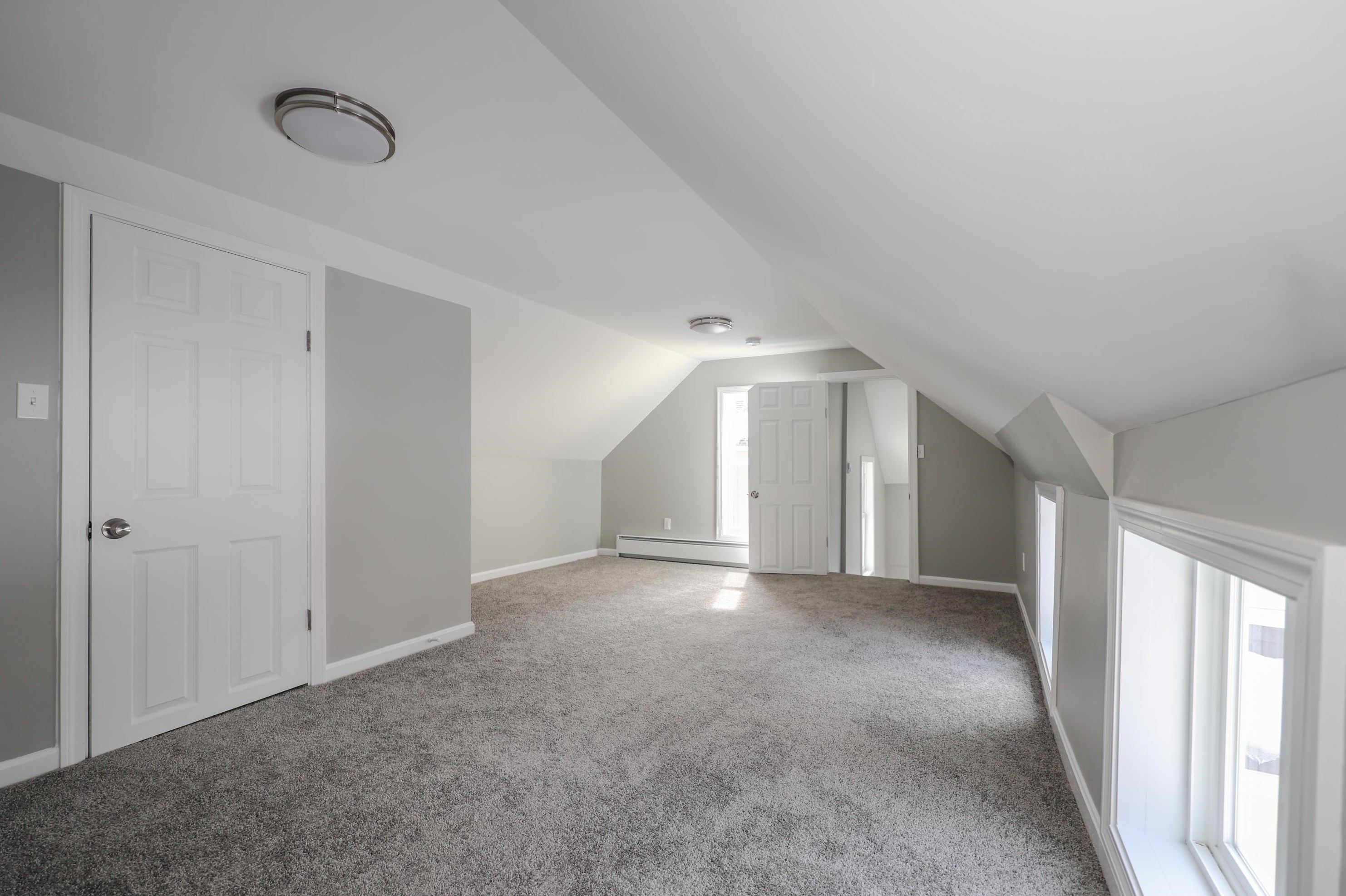 54 Abbott St, Nashua NH  03064-2103 exterior