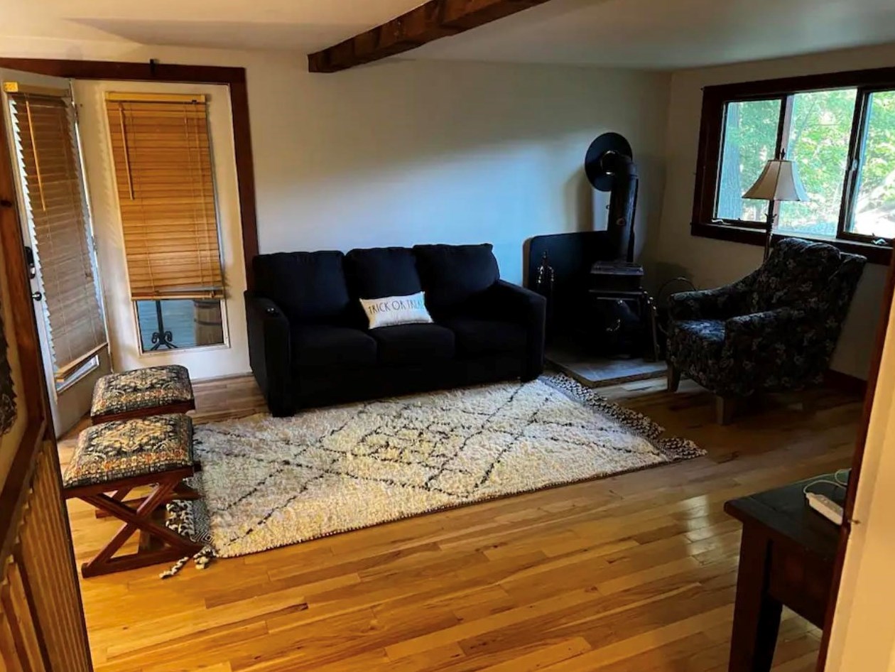 315 Edgemont Rd, Sunapee, NH 03782
