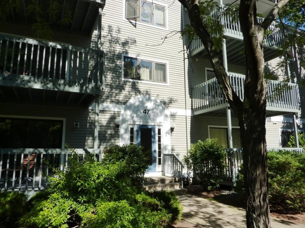 47 Dogwood Dr #206, Nashua, NH 03062