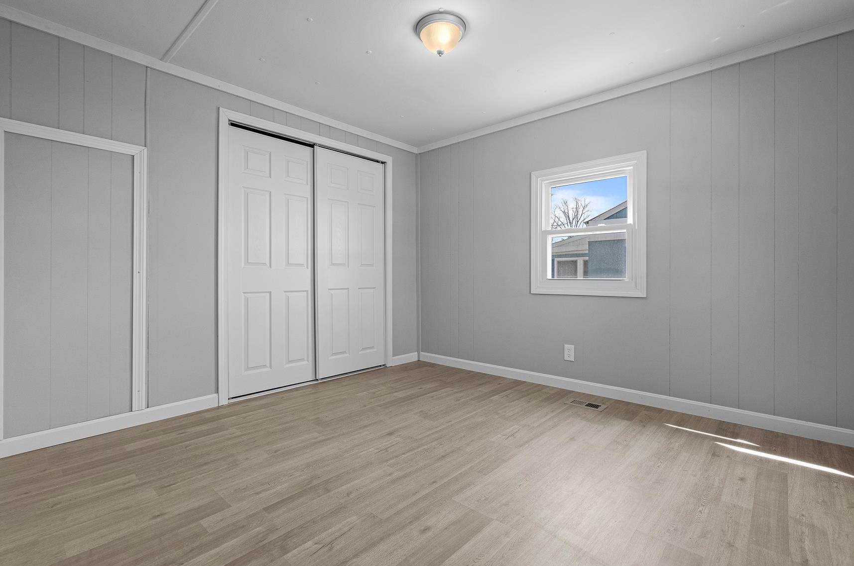 11 Clayton Ave, Rochester NH  03867-4847 exterior