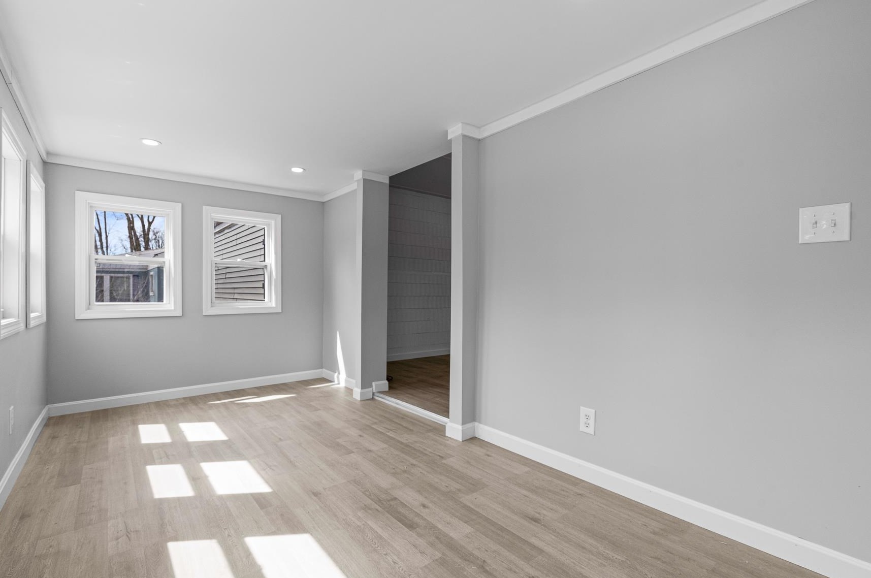 11 Clayton Ave, Rochester NH  03867-4847 exterior