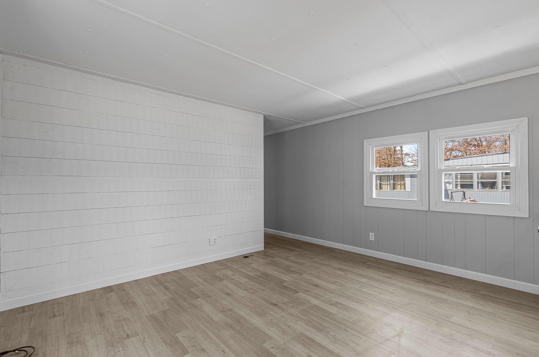 11 Clayton Ave, Rochester NH  03867-4847 exterior