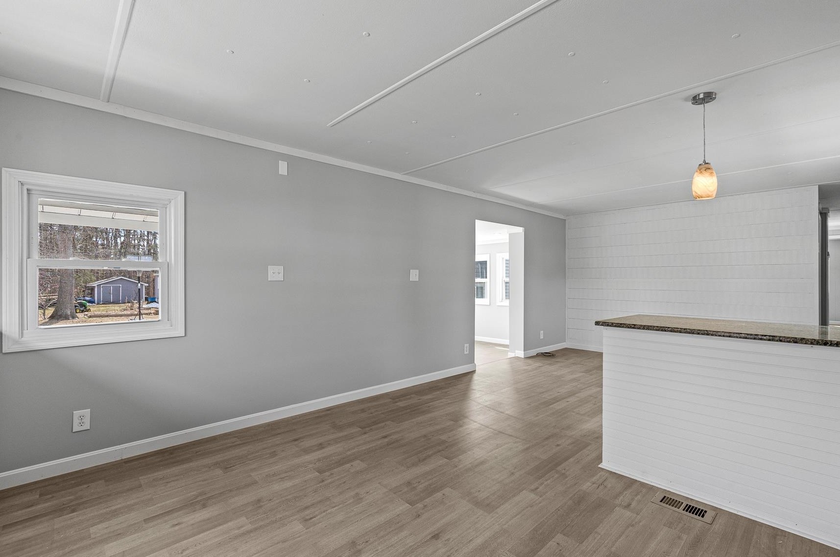 11 Clayton Ave, Rochester NH  03867-4847 exterior