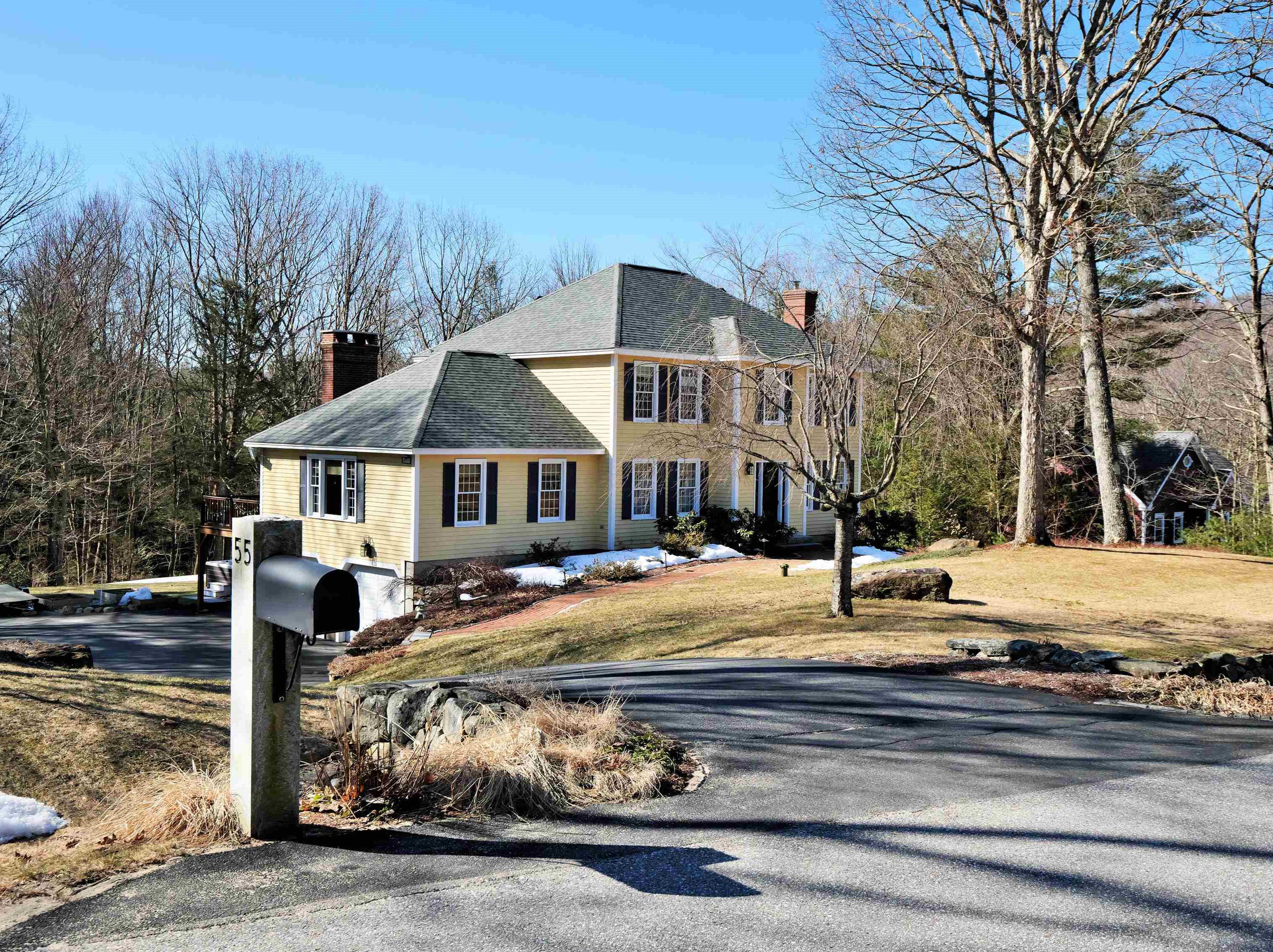 55 Normand Cir, Manchester, NH 03110-4114
