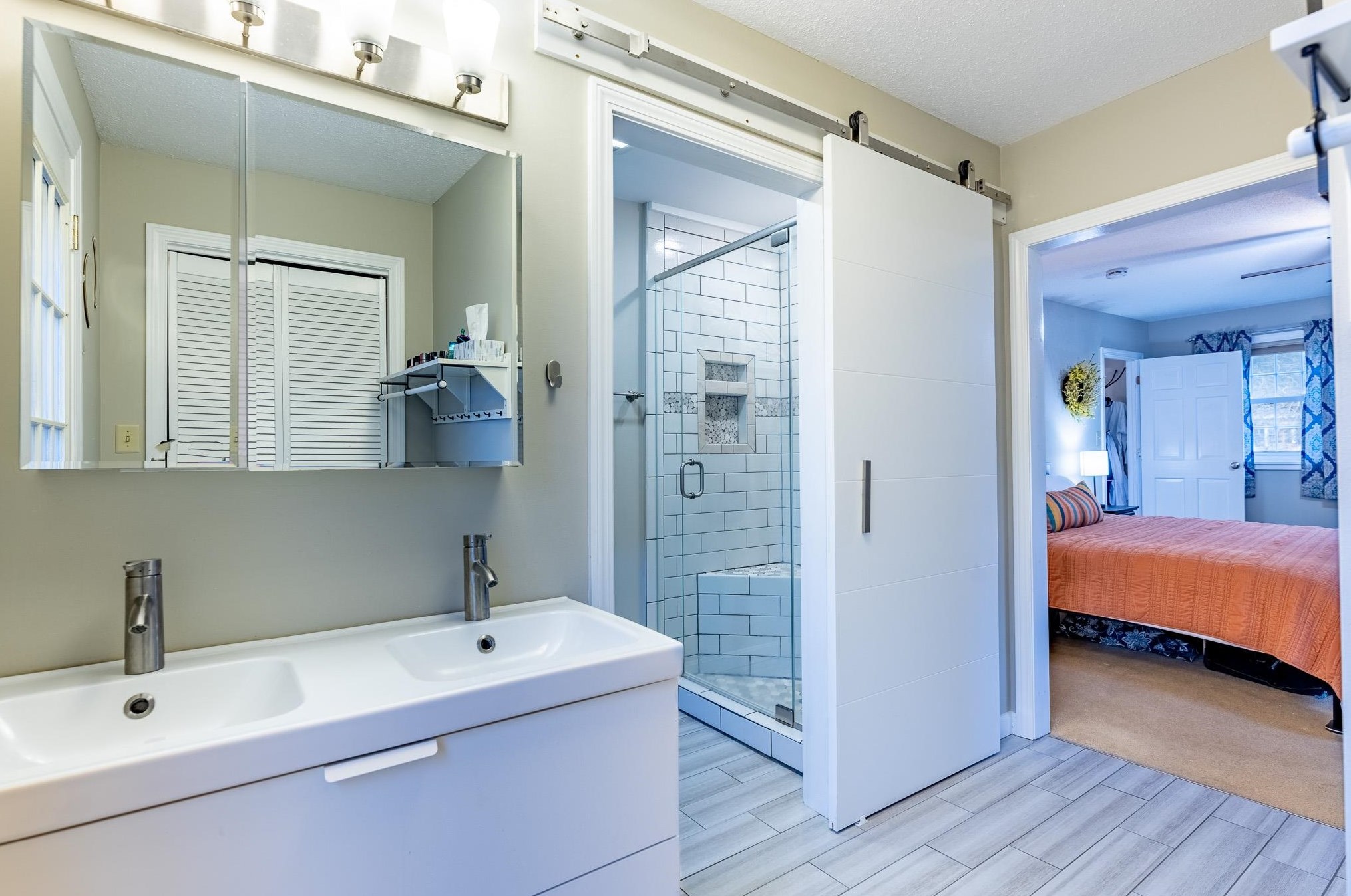 96 Buckingham Pl, Lebanon NH  03766-2609 exterior