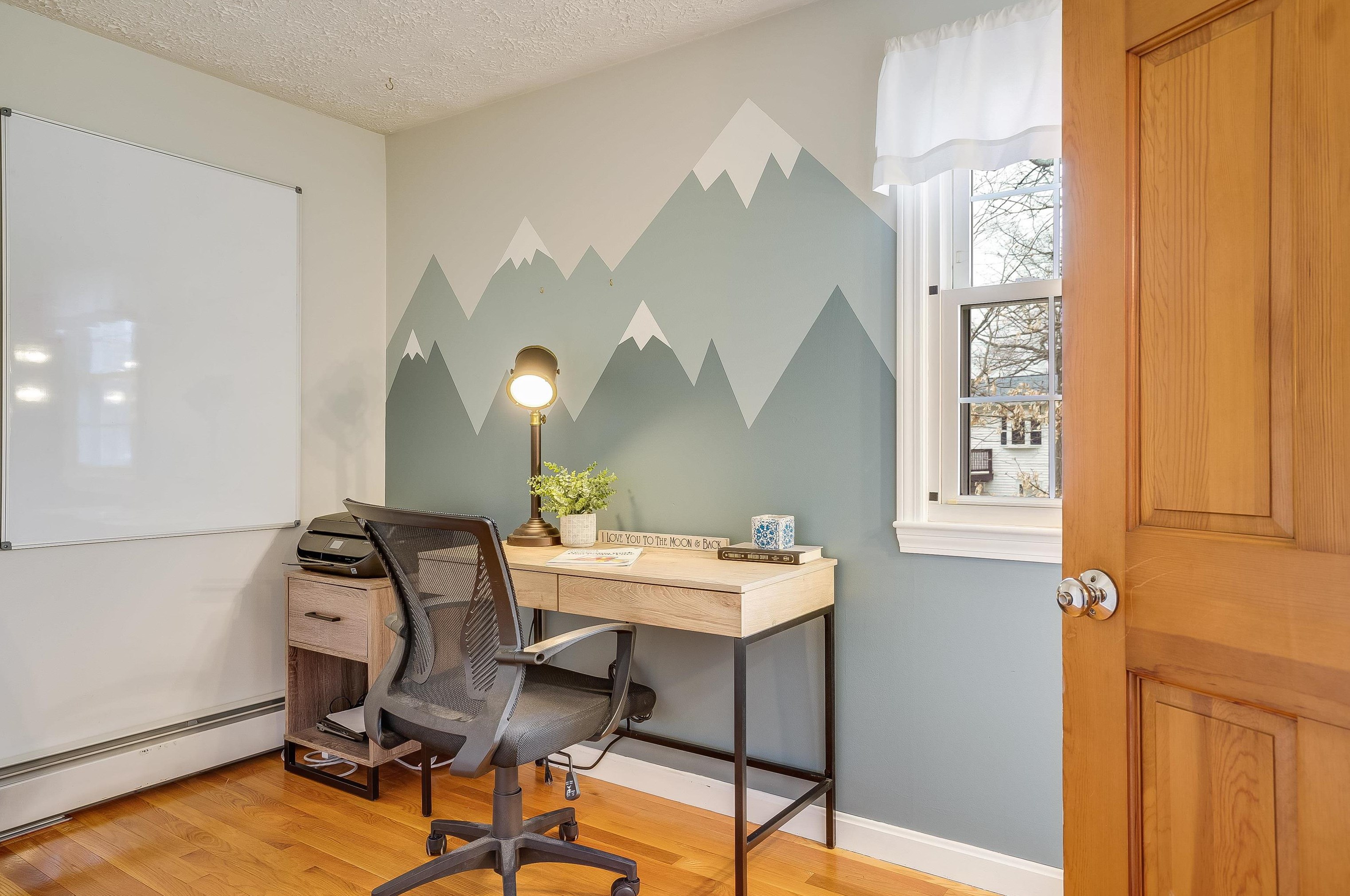 426 Medford St, Manchester NH  03109-4528 exterior