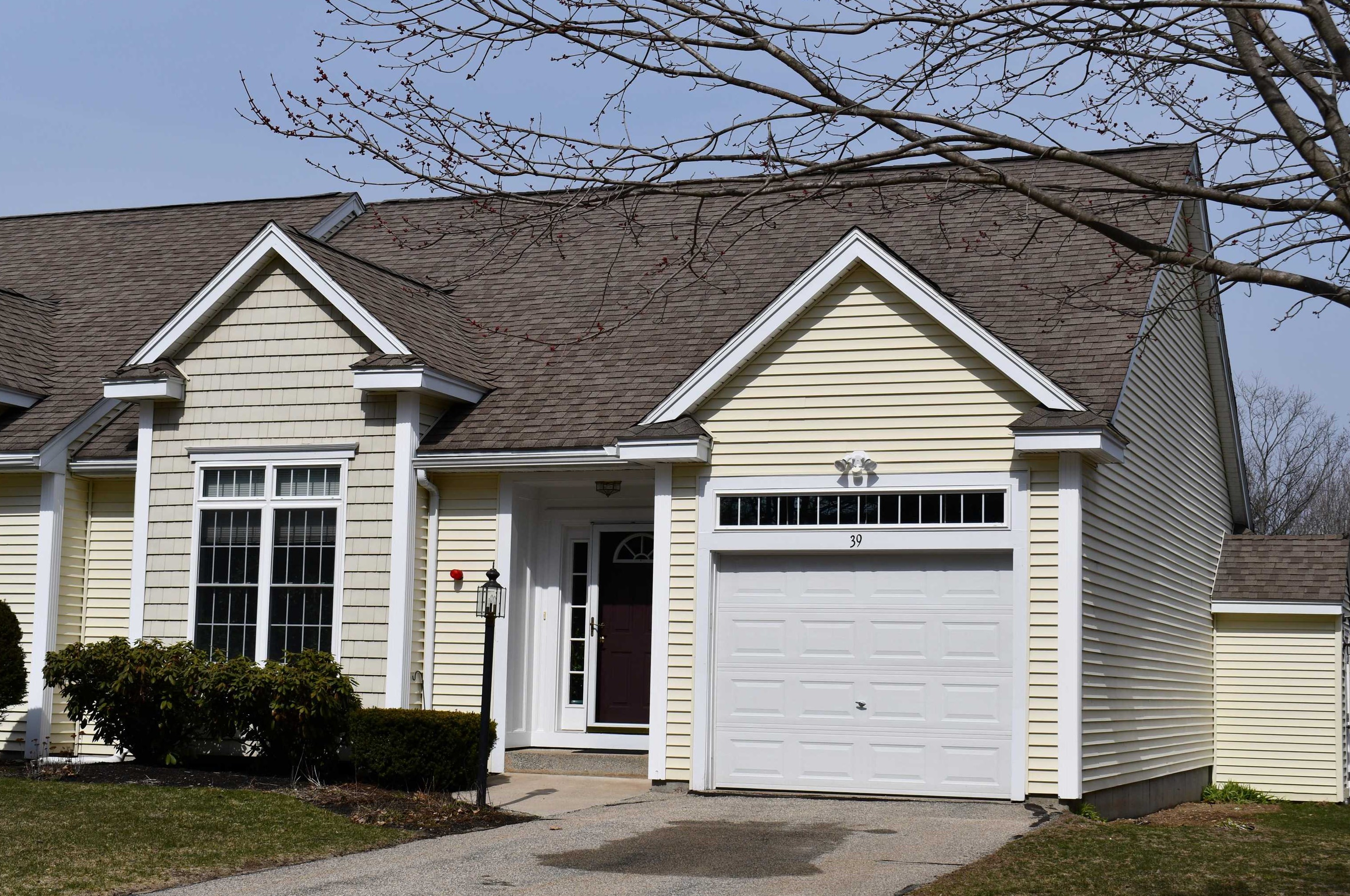 39 Ash Dr, Kingston, NH 03848