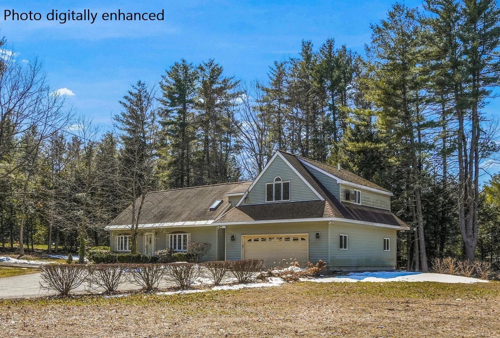 11 Courtland Ave, Hudson, NH 03052-1042