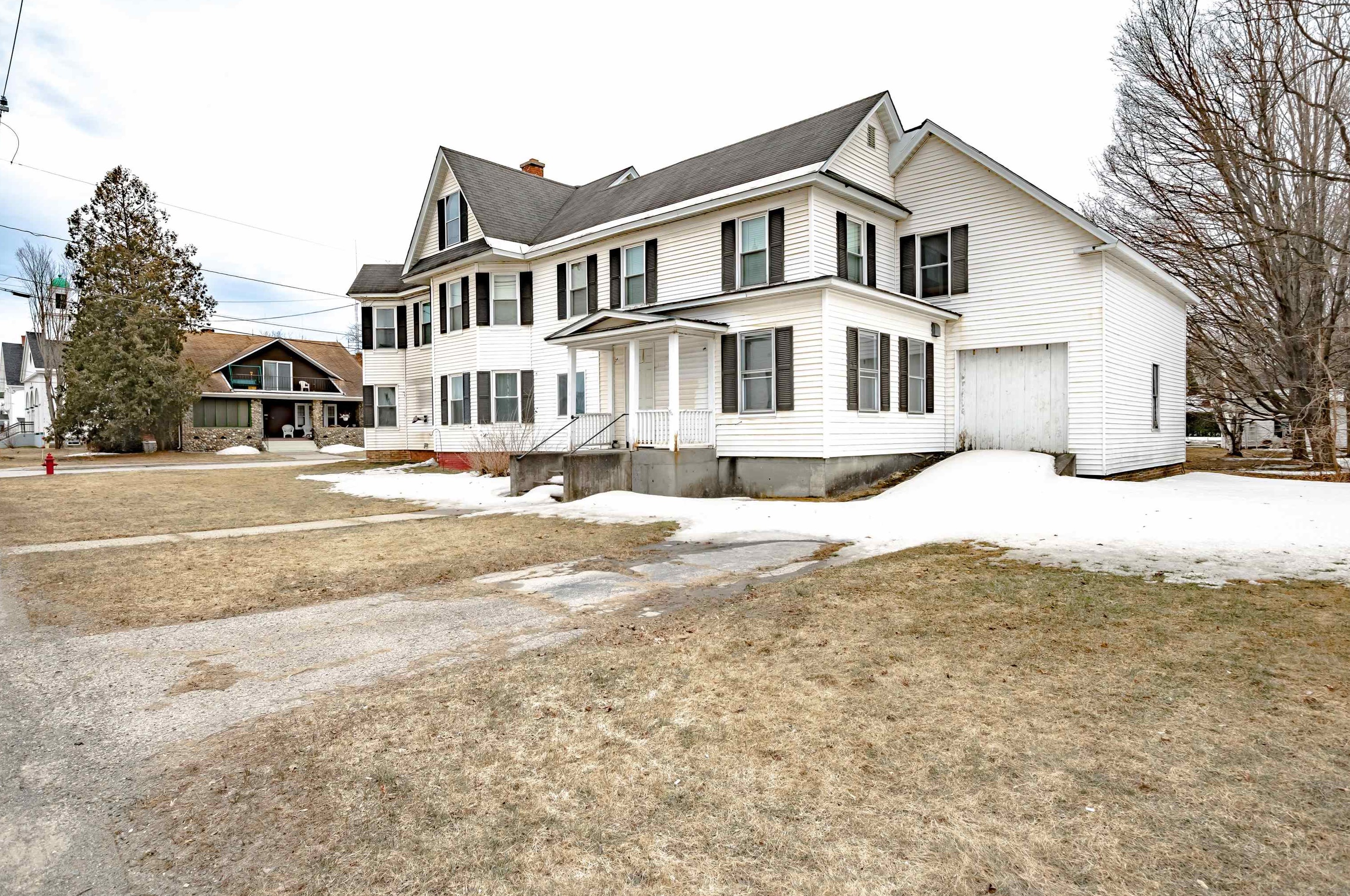 29 Monadnock St, Columbia, NH 03576