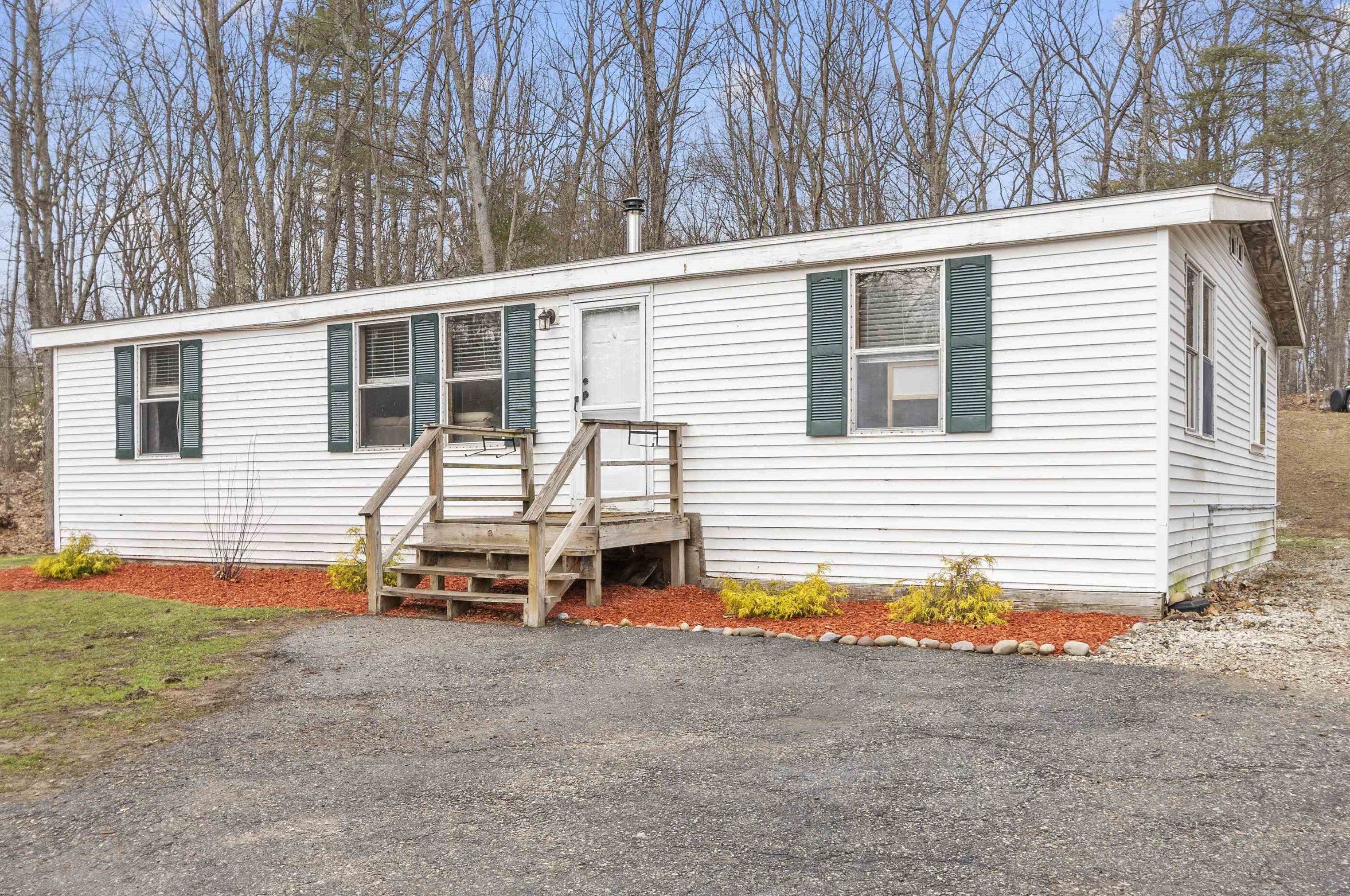 56 Squire Ridge Rd, Hampstead, NH 03841