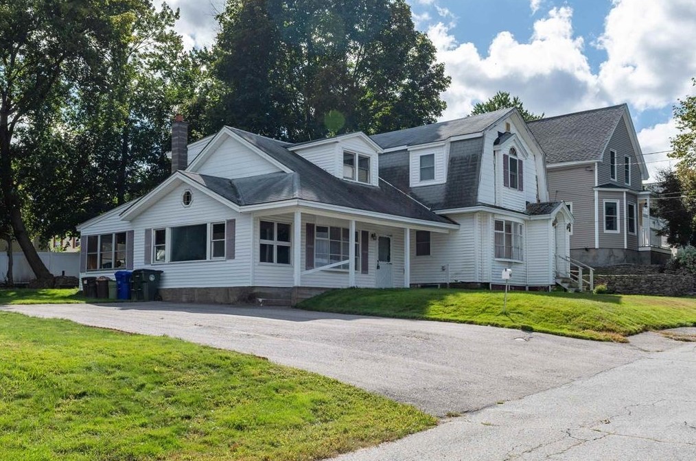 43 Oakwood Ave, Manchester, NH 03103