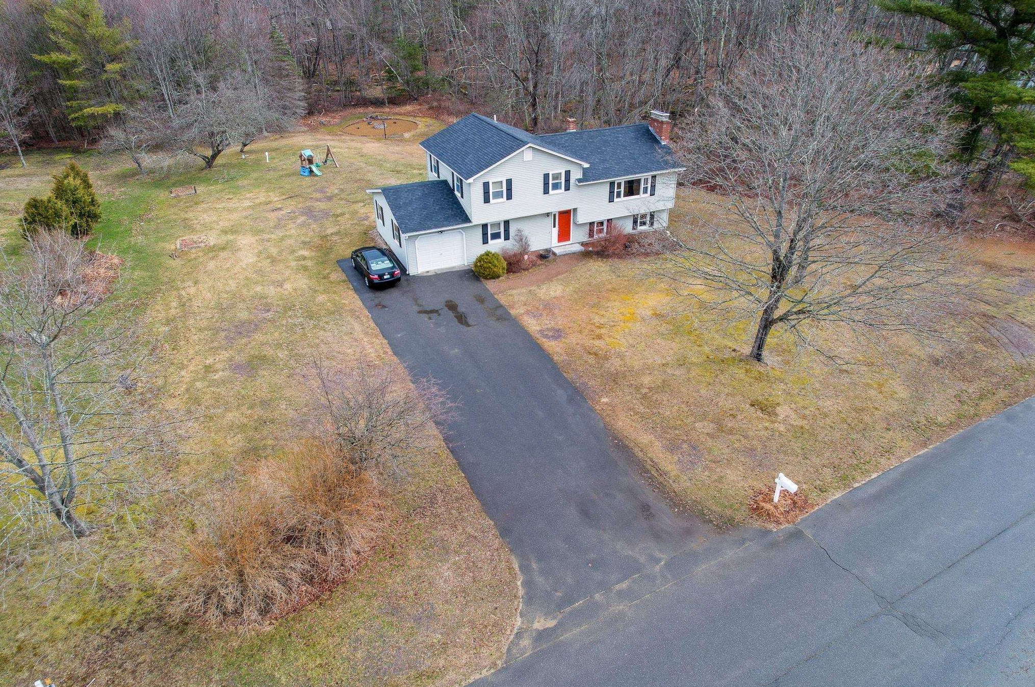 5 Leni Rd, Windham, NH 03087