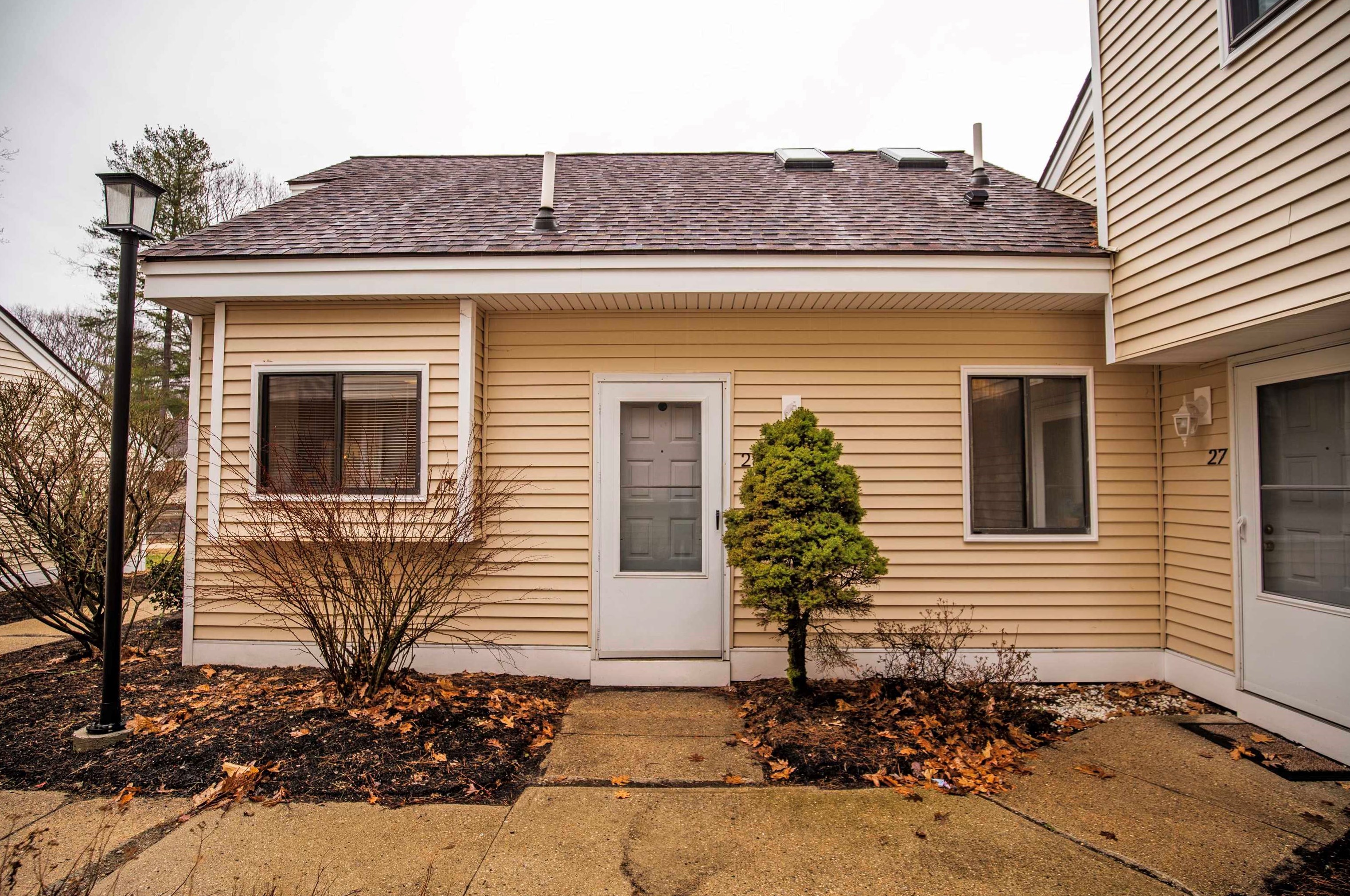 28 Franklin Hts, Rochester, NH 03867-2471