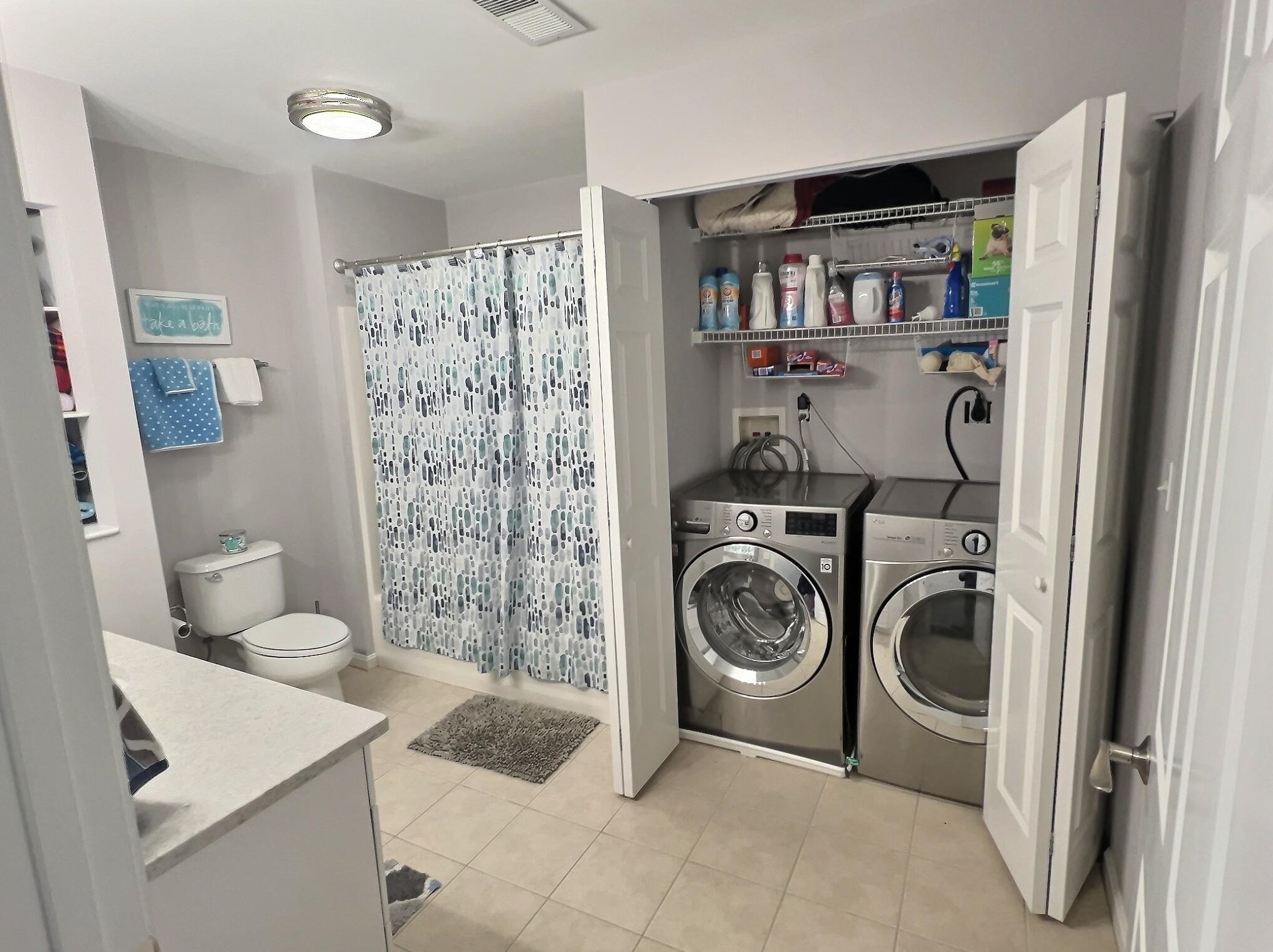 32 Jonathan Cir, Merrimack NH  03054-4899 exterior