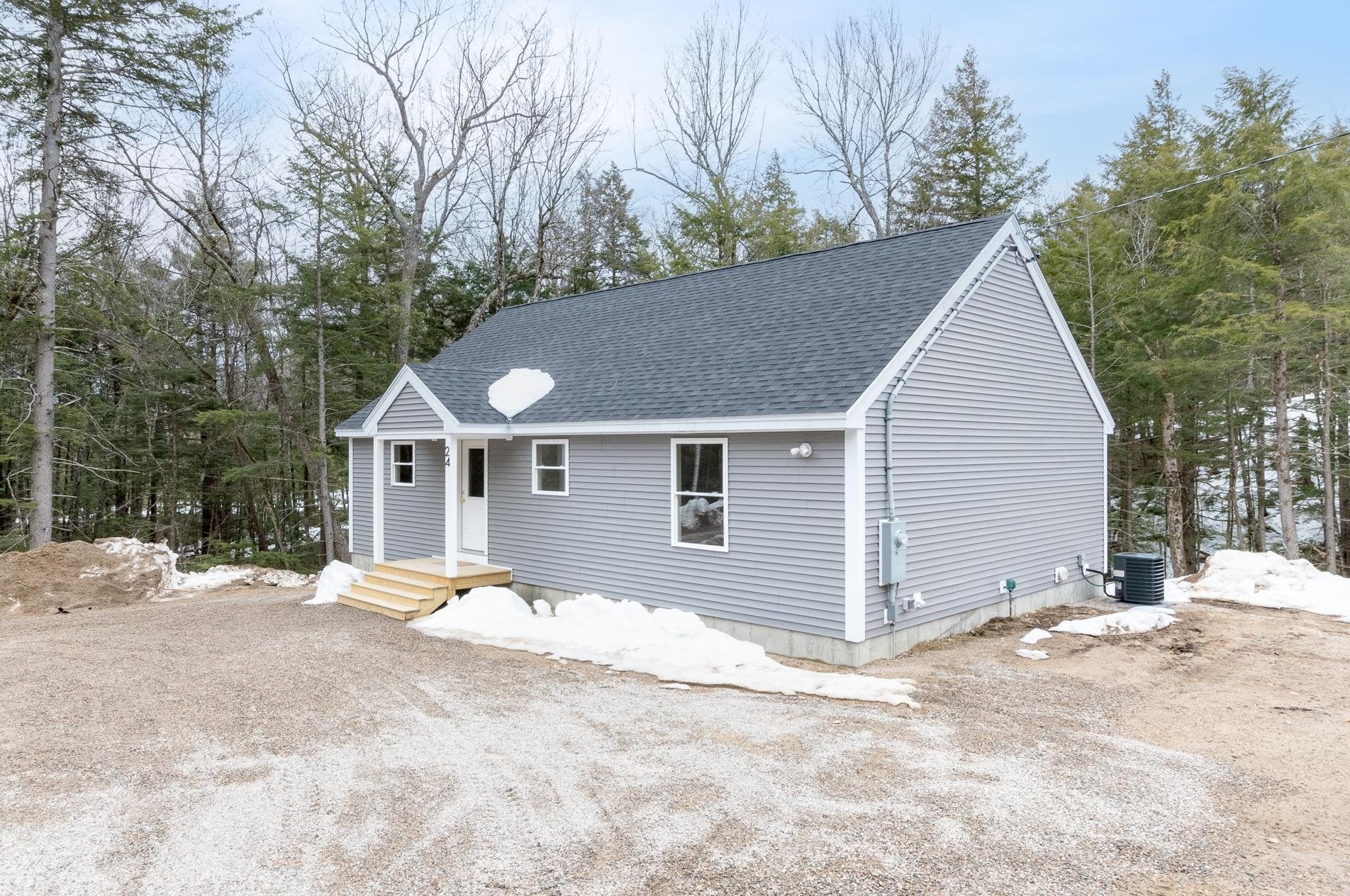 24 Scribner Hl Ext, Wakefield, NH 03830