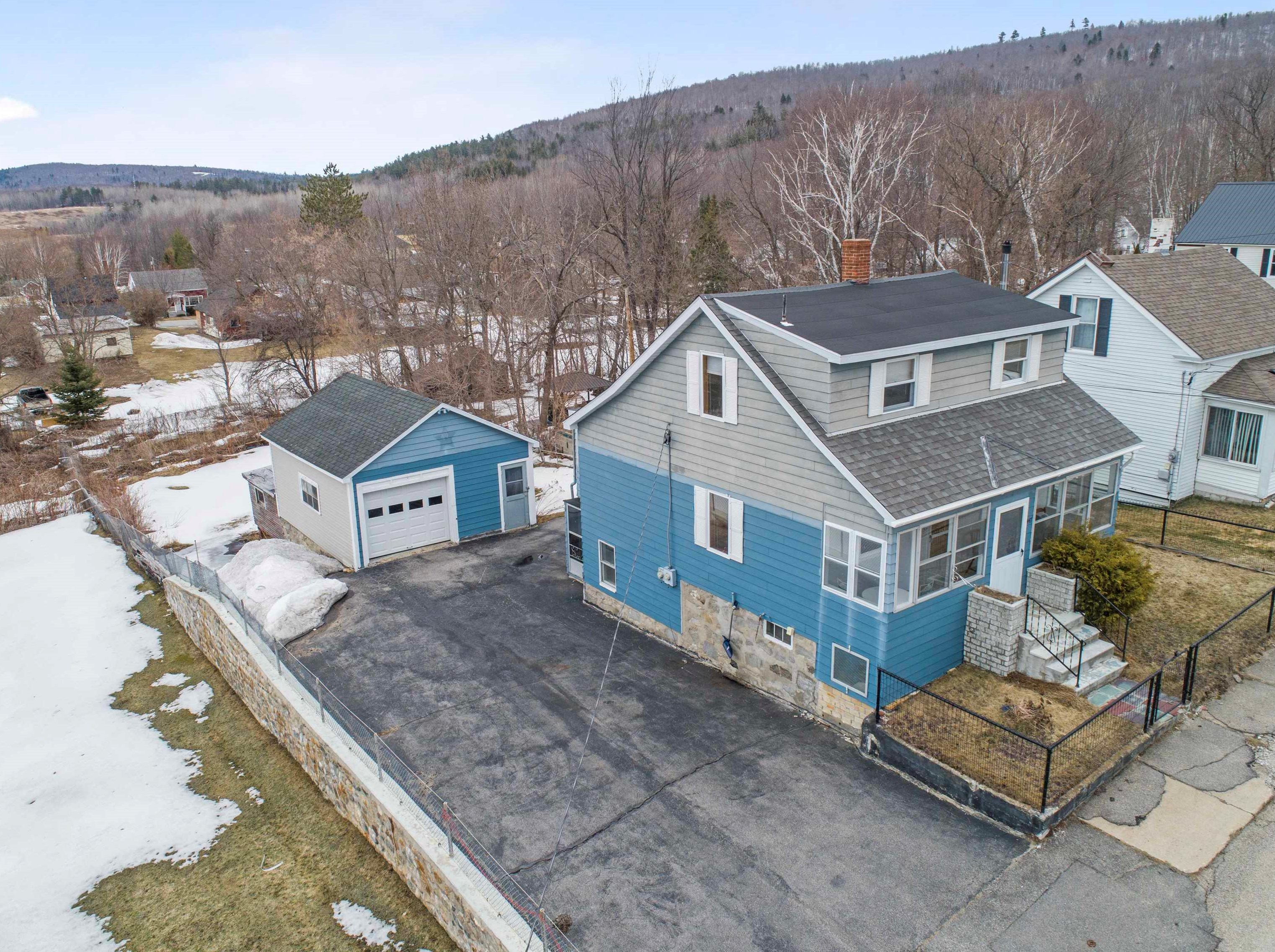 447 Forbush Ave, Berlin NH  03570-3609 exterior