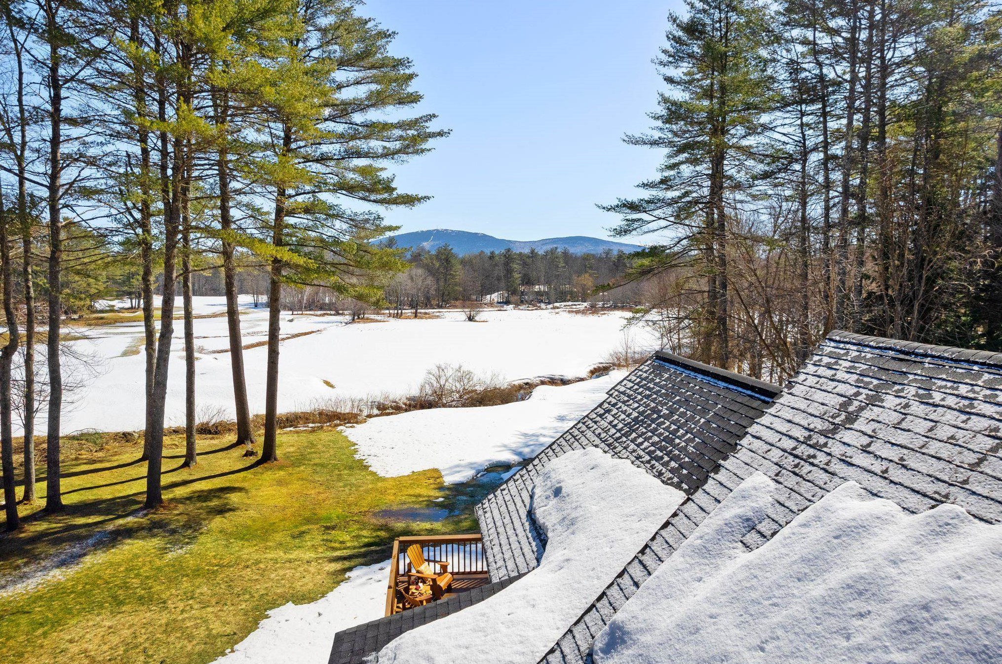 148 Fairway Ln, New London, NH 03257