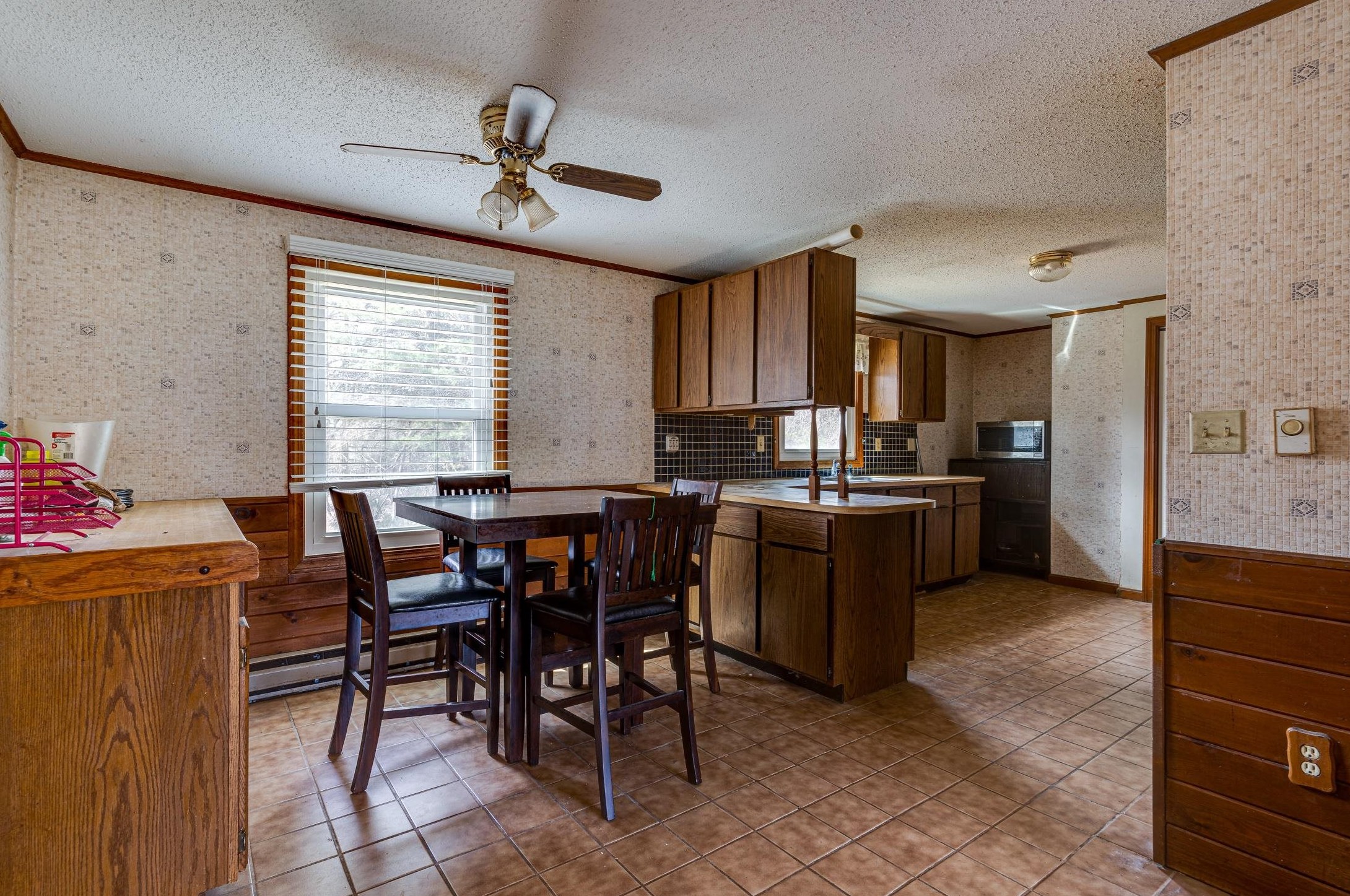 8 New Bellamy Ln, Dover, NH 03820