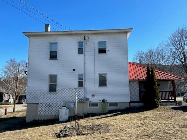 398 Main St, Shelburne, NH 03581 exterior