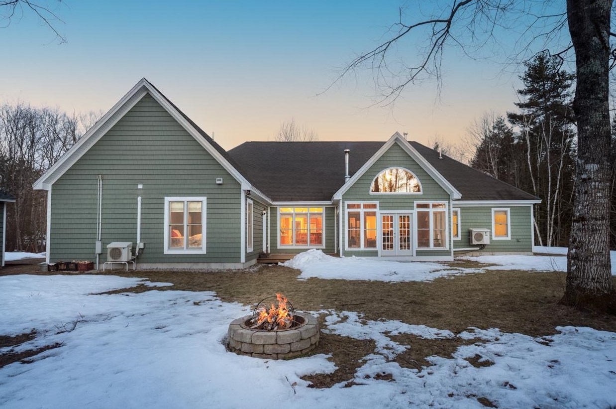 114 Swift Valley Rd, Conway, NH 03818